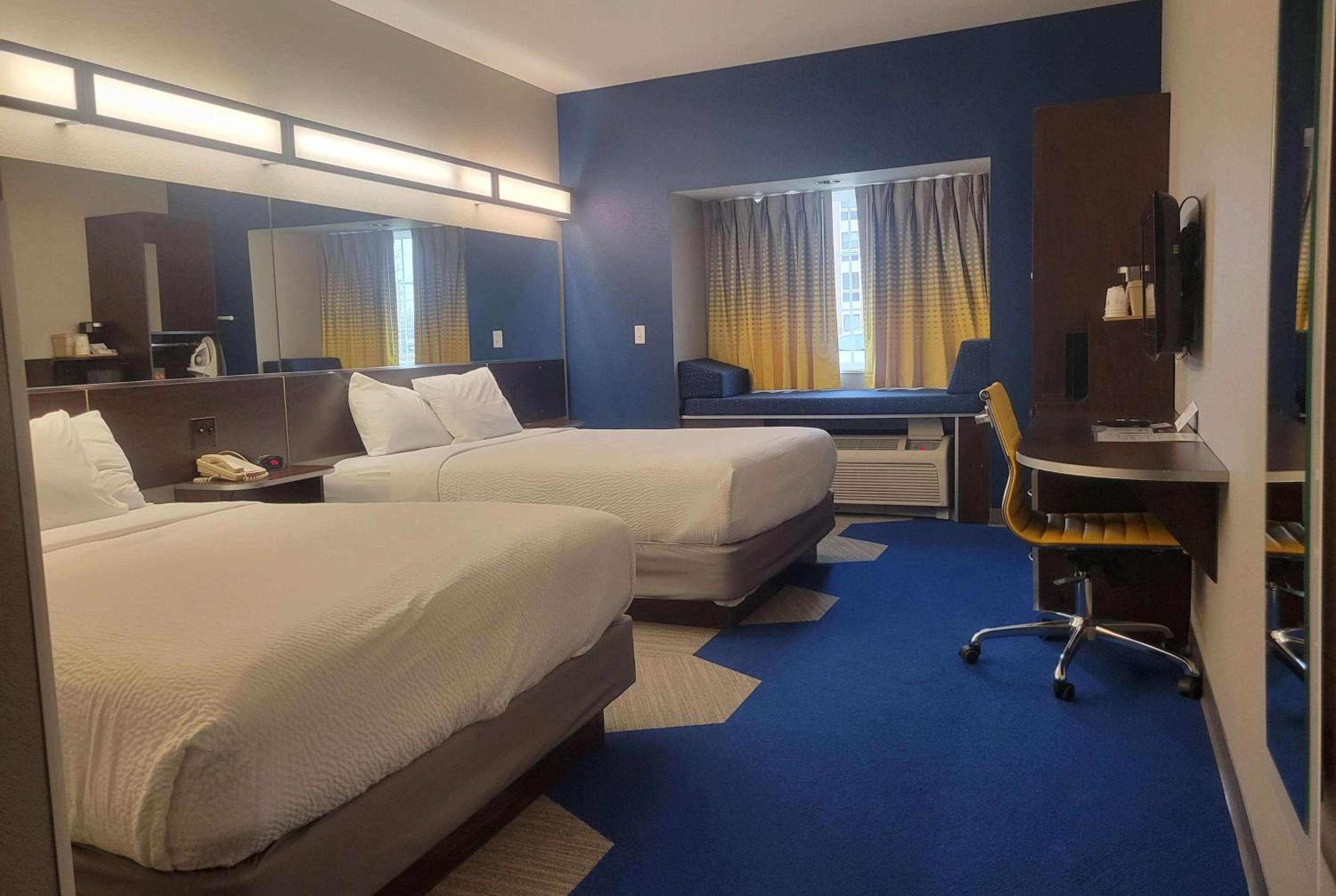 Council Bluffs Vacations - Microtel Inn Suites by Wyndham Bluffs - Property Image 9