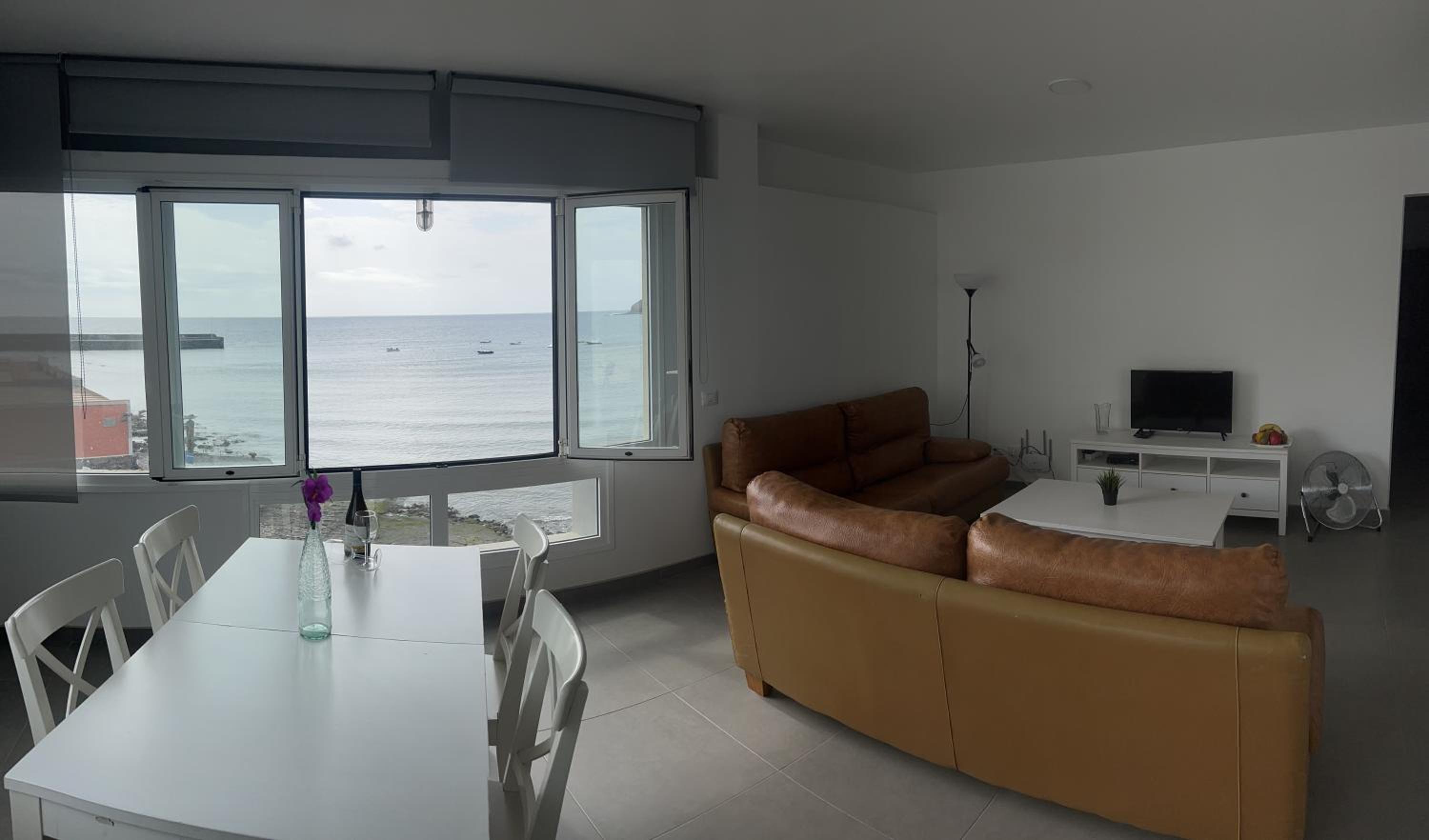Edificio Playa Chica