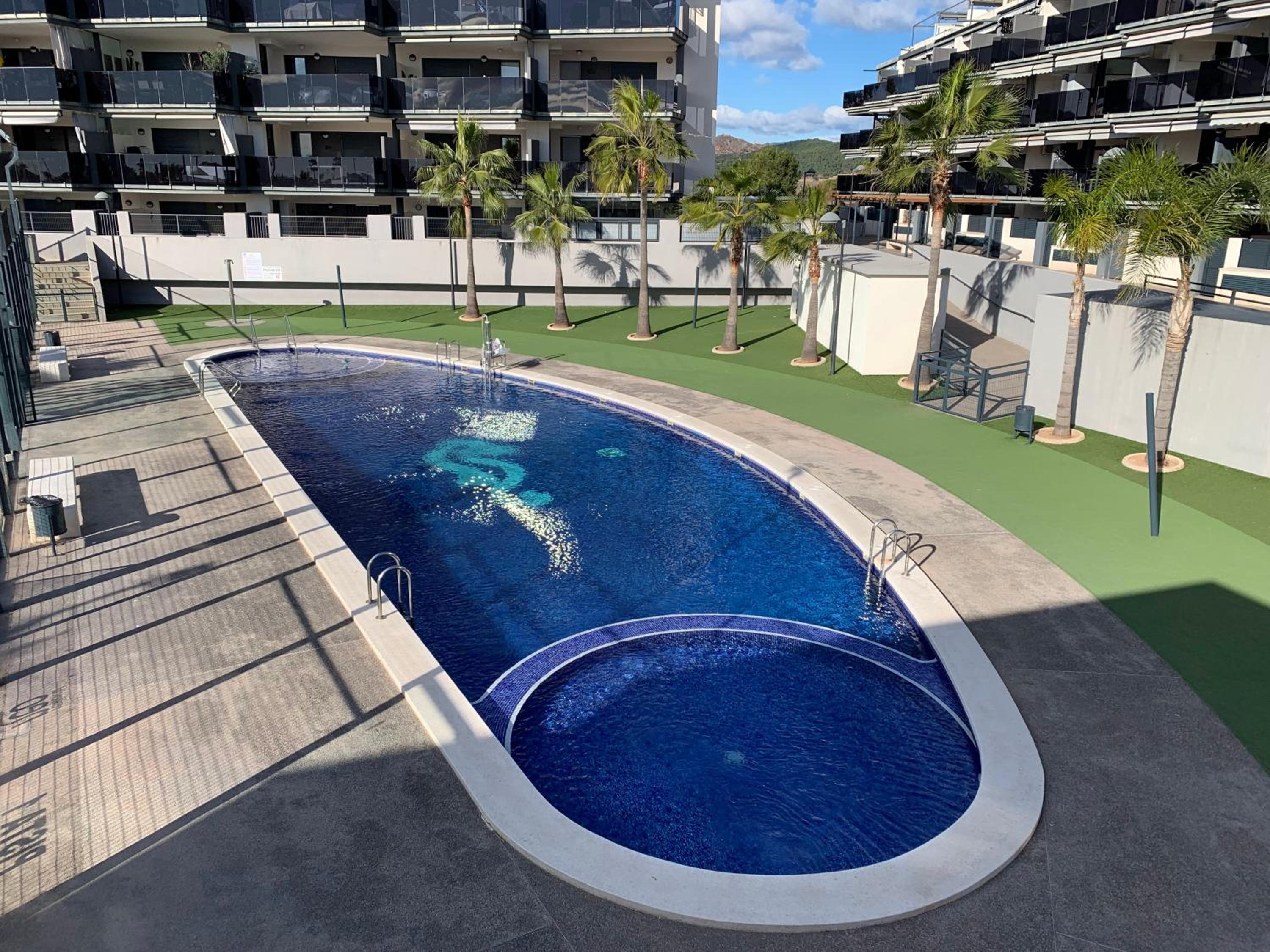 Realrent Neo Mediterráneo