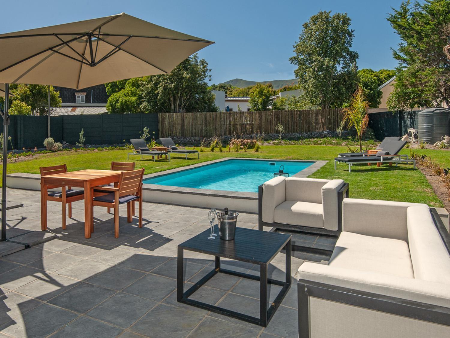 Glow Boutique Suites & Guesthouse view 3