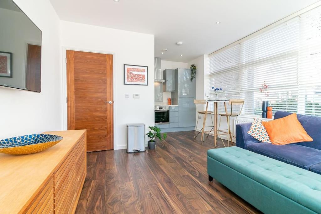 One Bedroom Apartment By Vesta Serviced Accommodation & Short Lets St Albans With Free Parking & Free WiFi, photo 37
