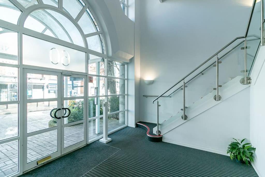 One Bedroom Apartment By Vesta Serviced Accommodation & Short Lets St Albans With Free Parking & Free WiFi, photo 25