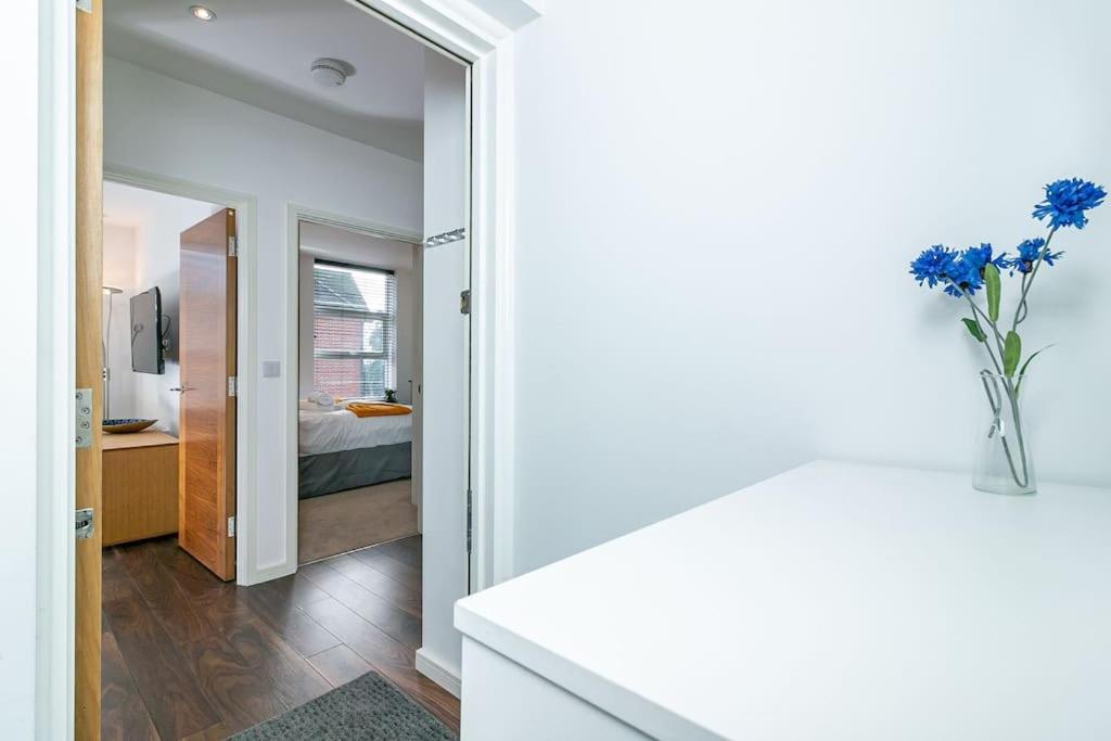 One Bedroom Apartment By Vesta Serviced Accommodation & Short Lets St Albans With Free Parking & Free WiFi, photo 38