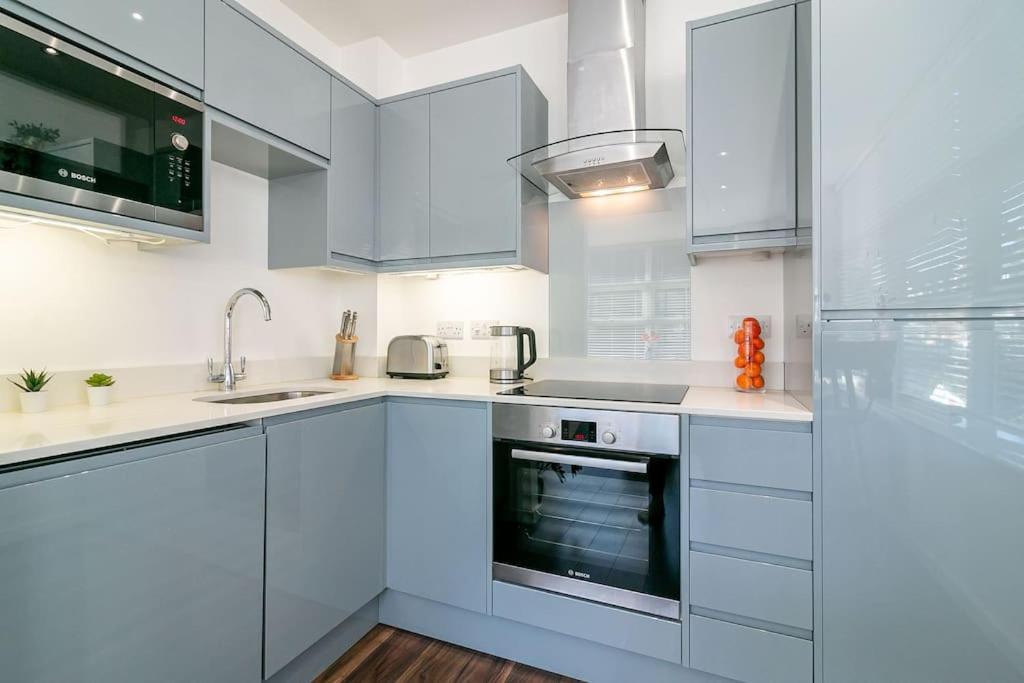 One Bedroom Apartment By Vesta Serviced Accommodation & Short Lets St Albans With Free Parking & Free WiFi, photo 16