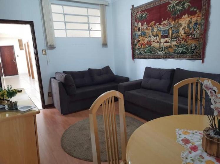 Apartamento Central, quarto andar