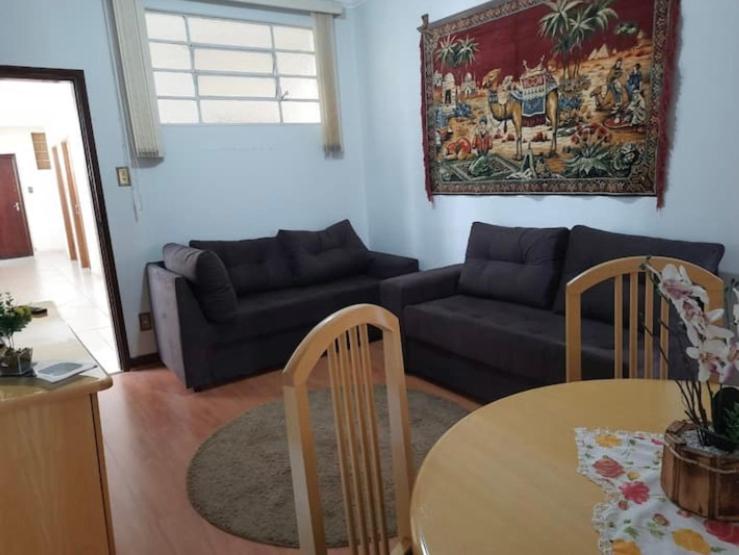 Apartamento Central, quarto andar