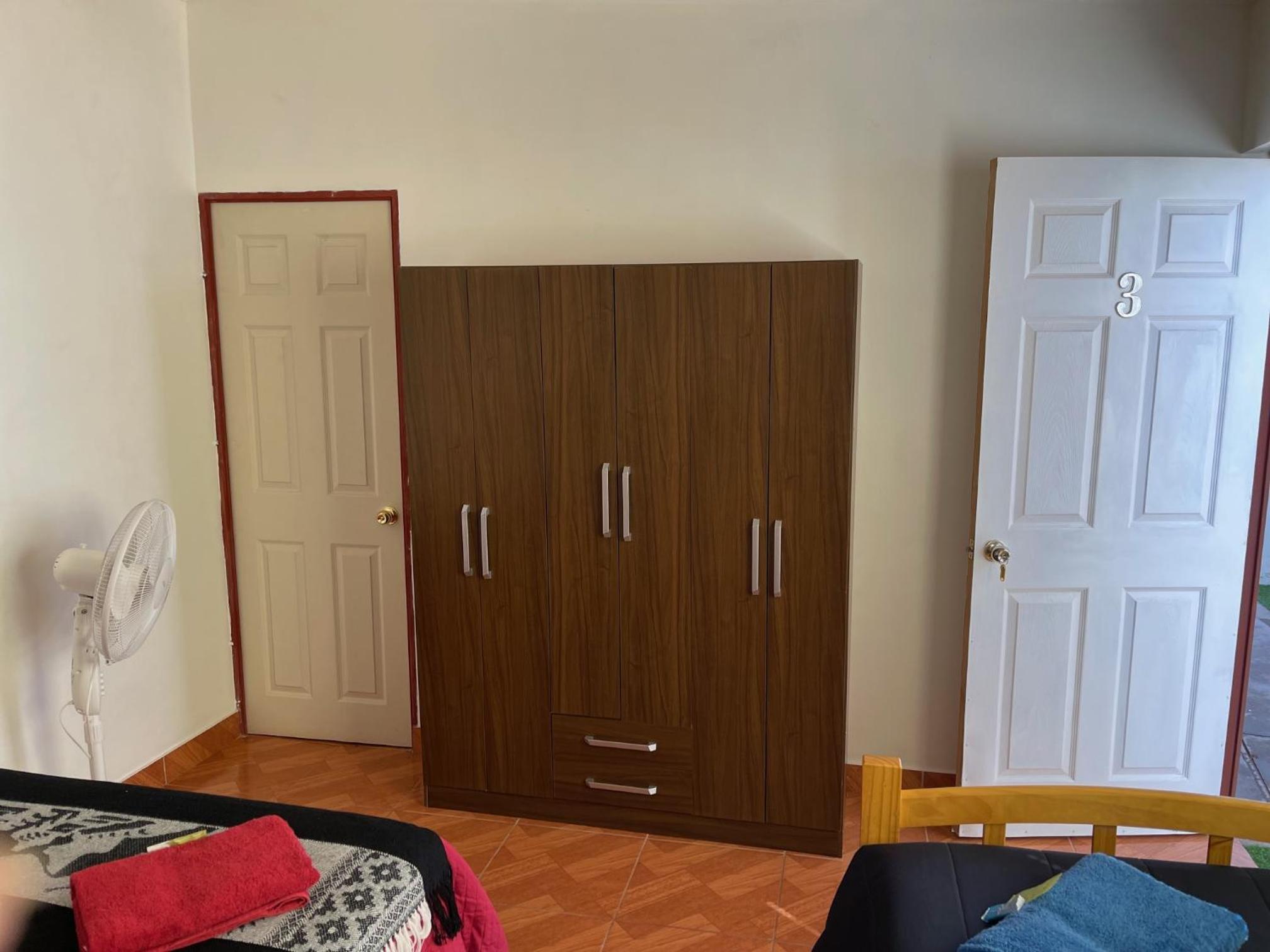 HOSTAL SAIRI