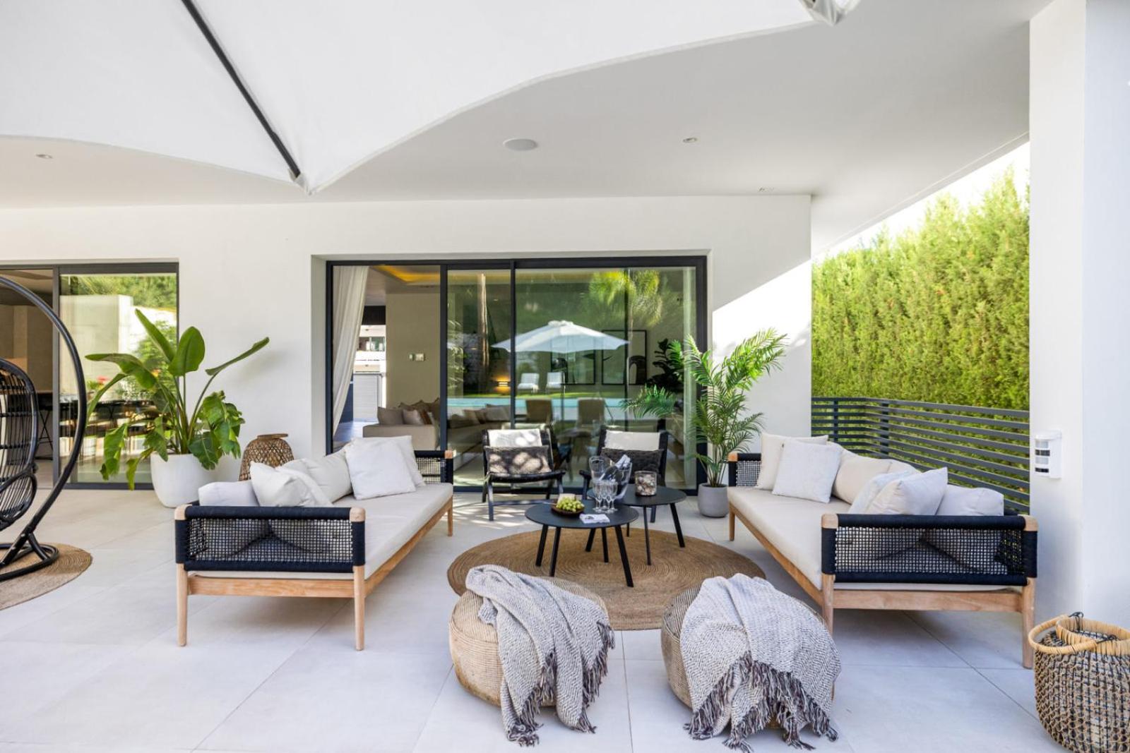 Brand New Modern 5 BDRM Villa in Puerto Banús view 4