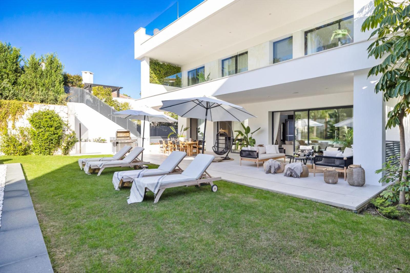 Brand New Modern 5 BDRM Villa in Puerto Banús view 5