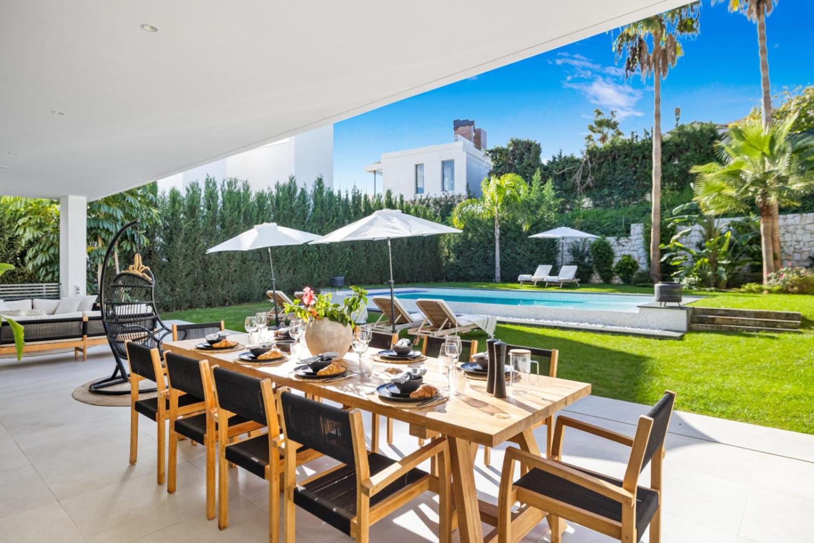 Brand New Modern 5 BDRM Villa in Puerto Banús view 3
