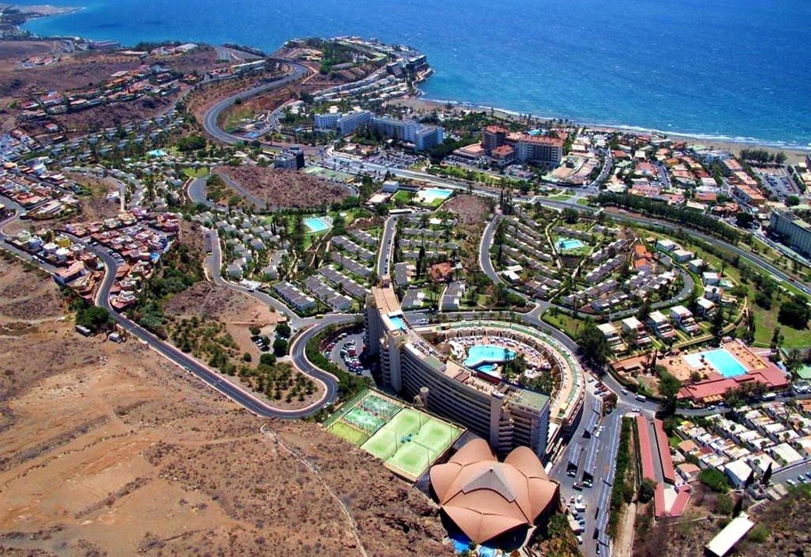 Fabulous upper floor sea view