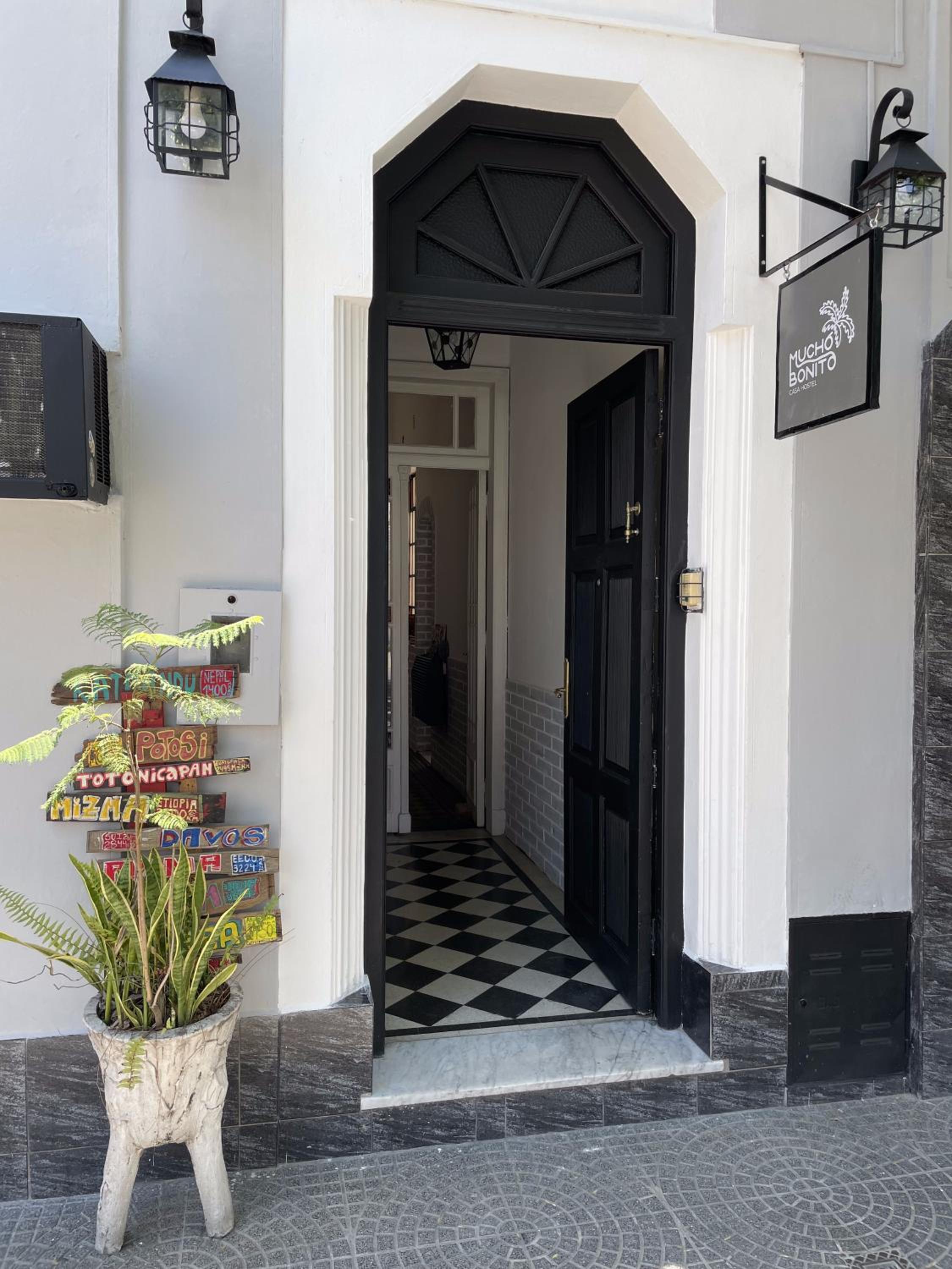 Mucho Bonito Hostel