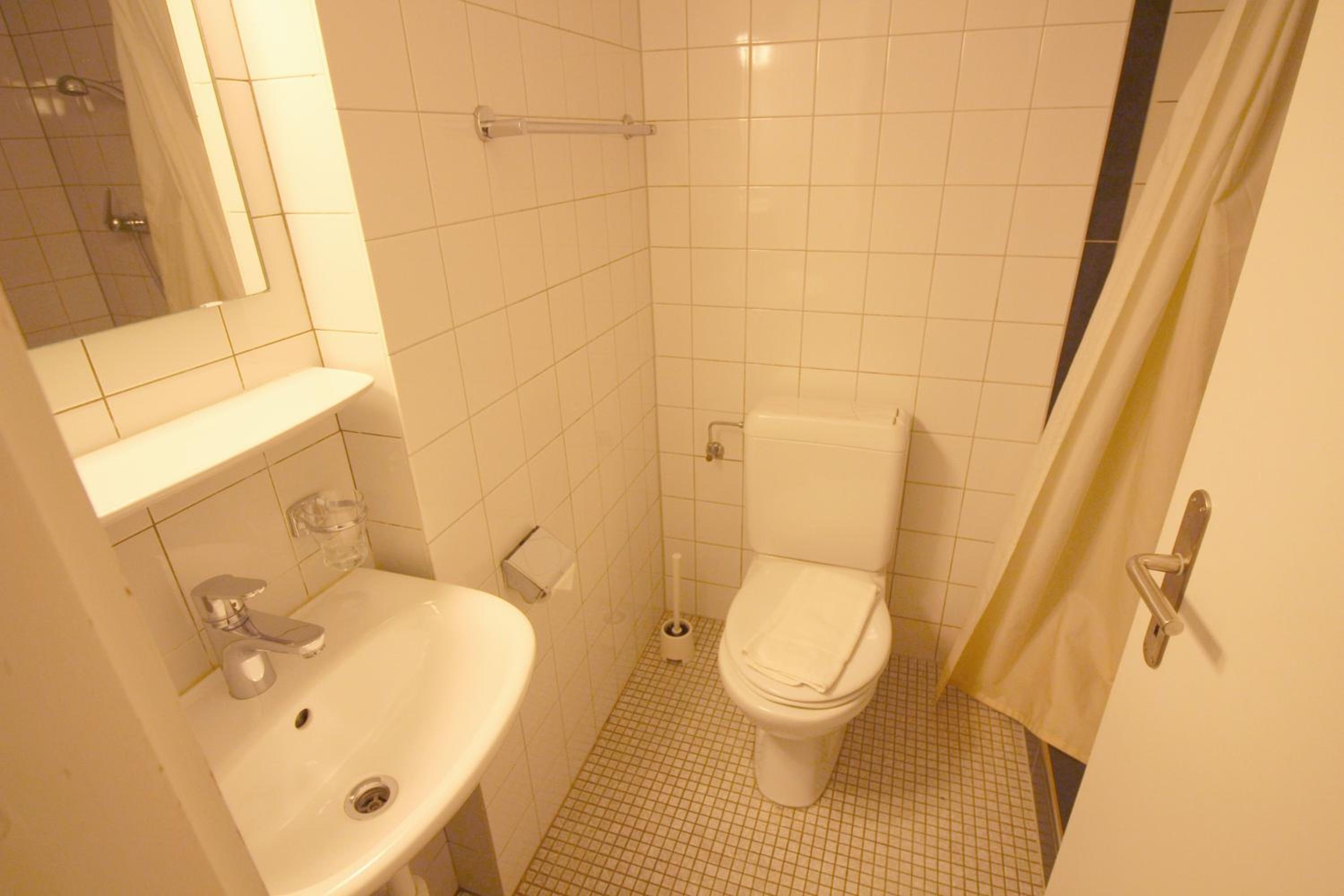 Swiss Star Basel Schweizergasse - Self Check-In