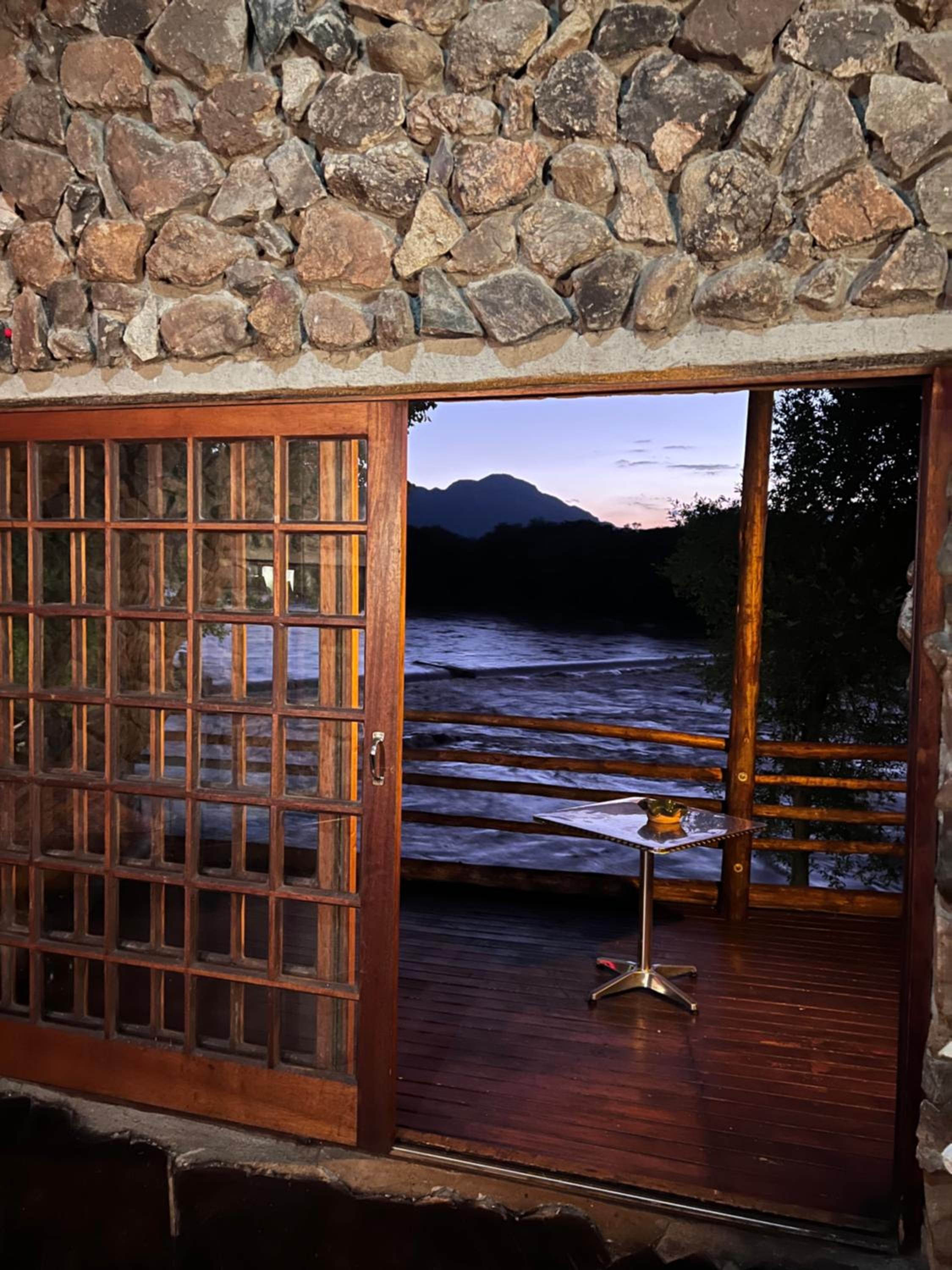 JakkalsDraai River Bush Lodge