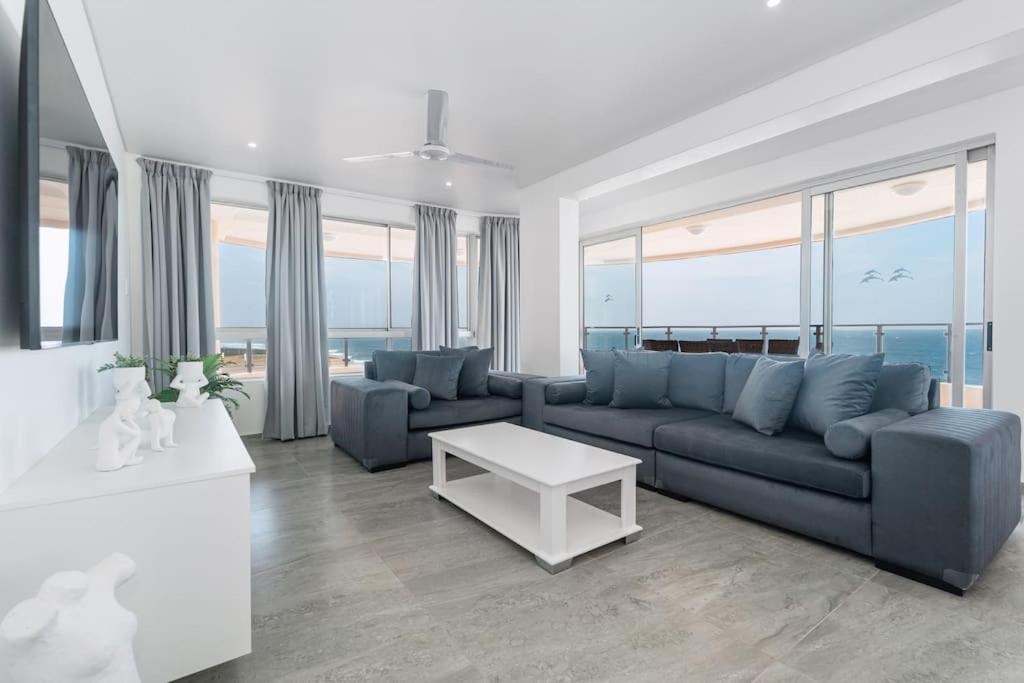 401 Bermuda Endless ocean views view 5