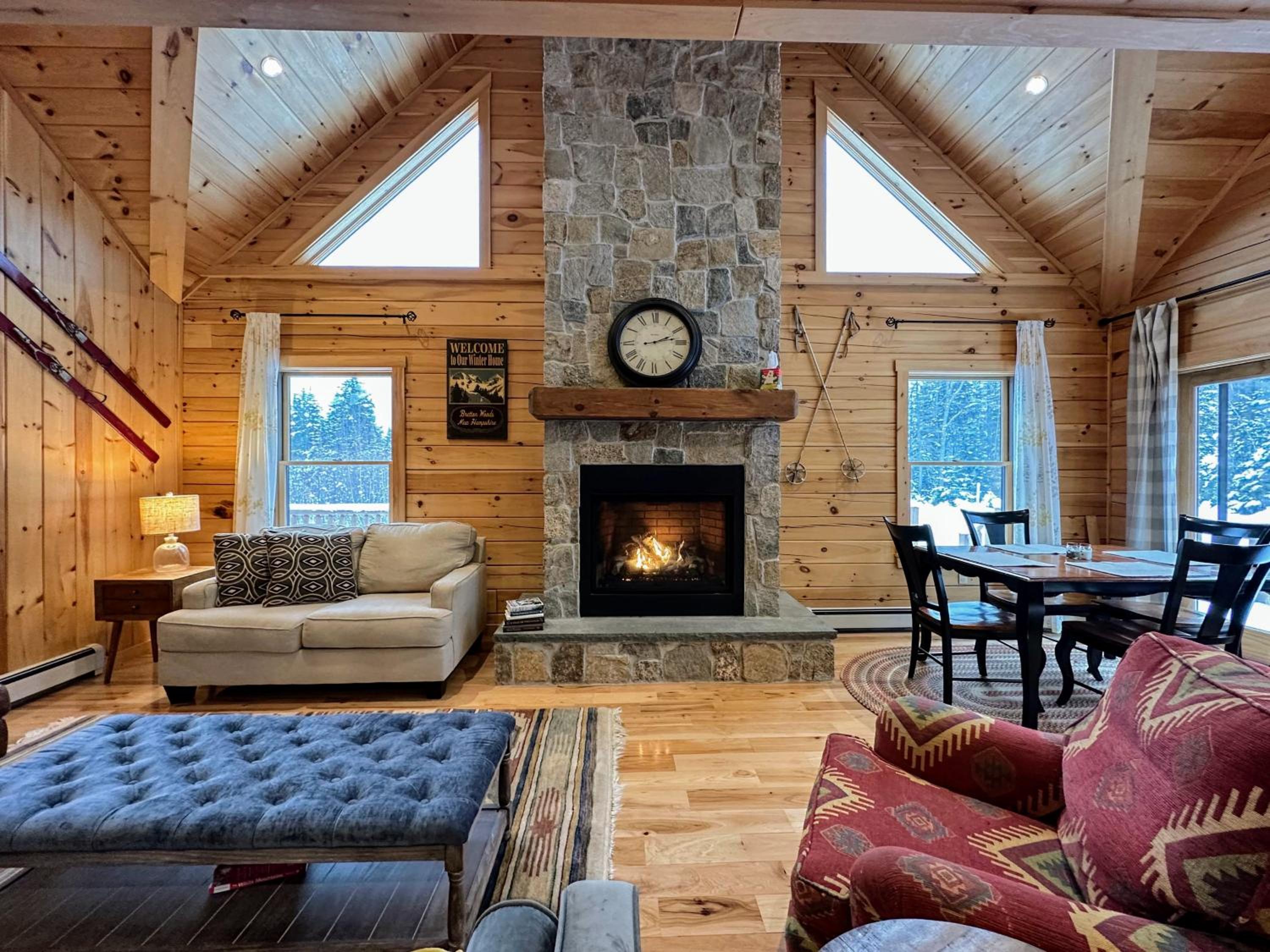 53AL New cabin close to Bretton Woods view 2