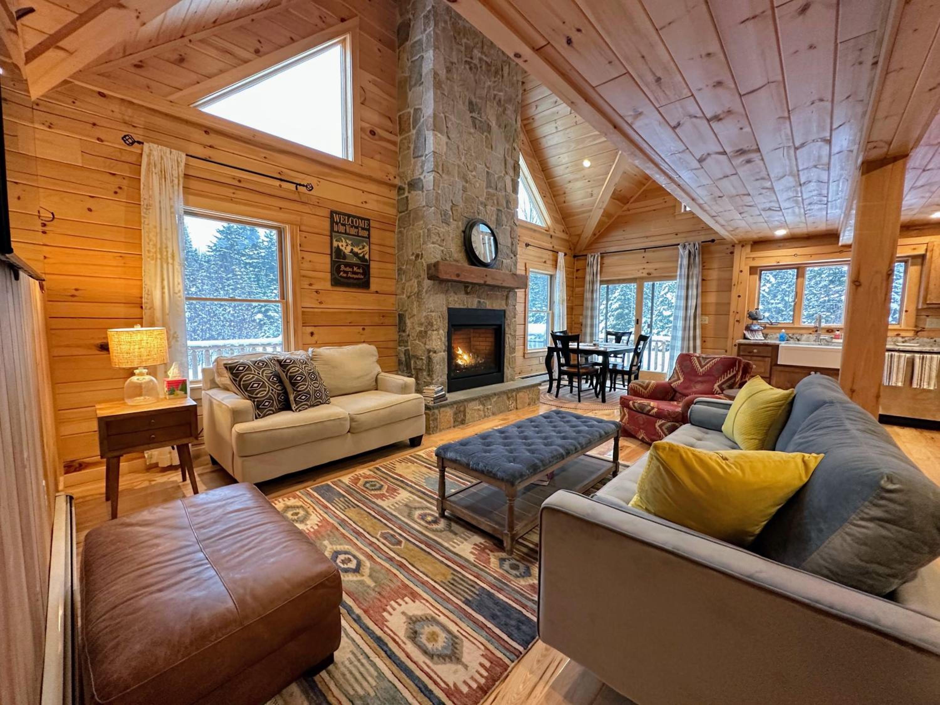 53AL New cabin close to Bretton Woods view 3