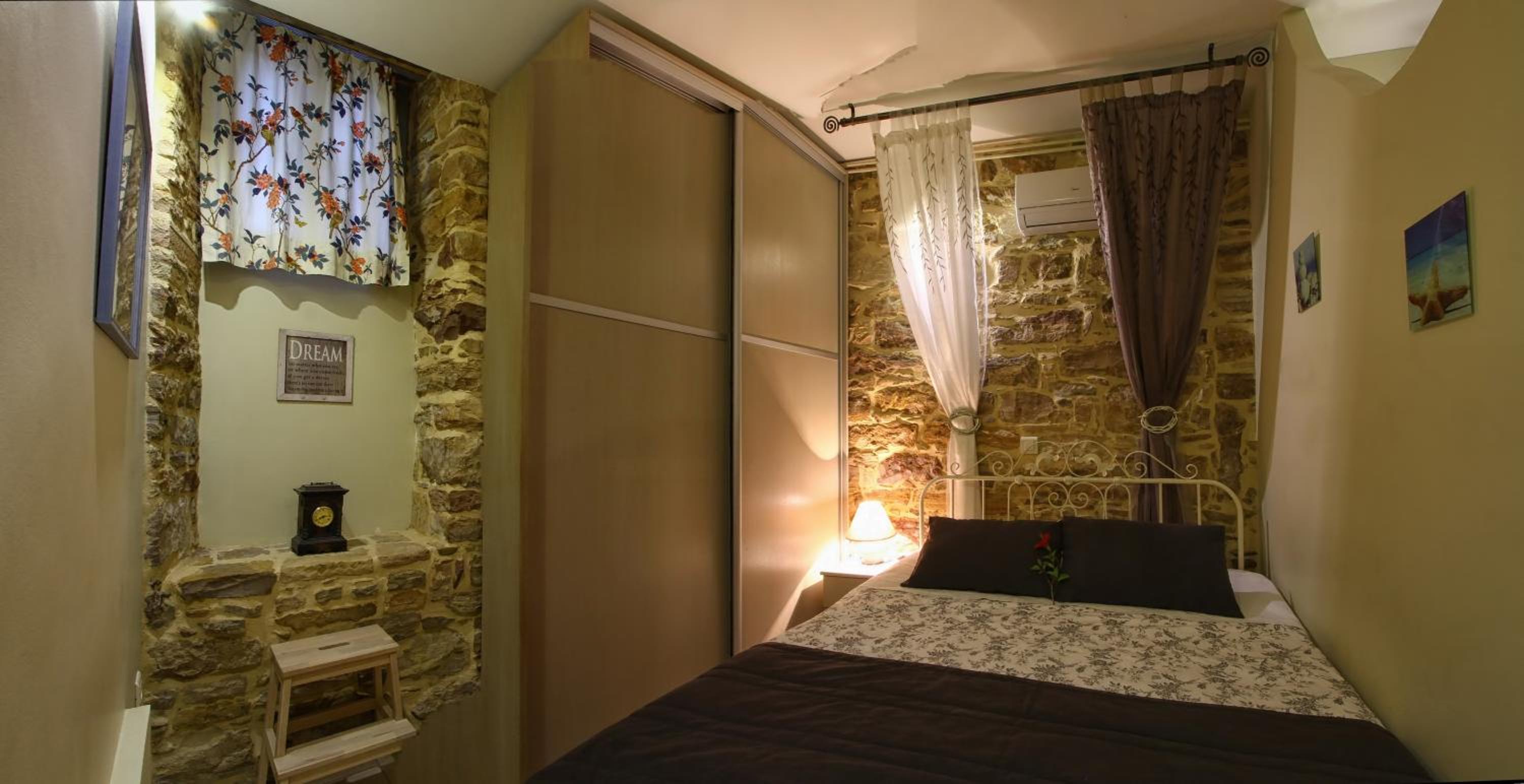 Venetis Luxury Apartments