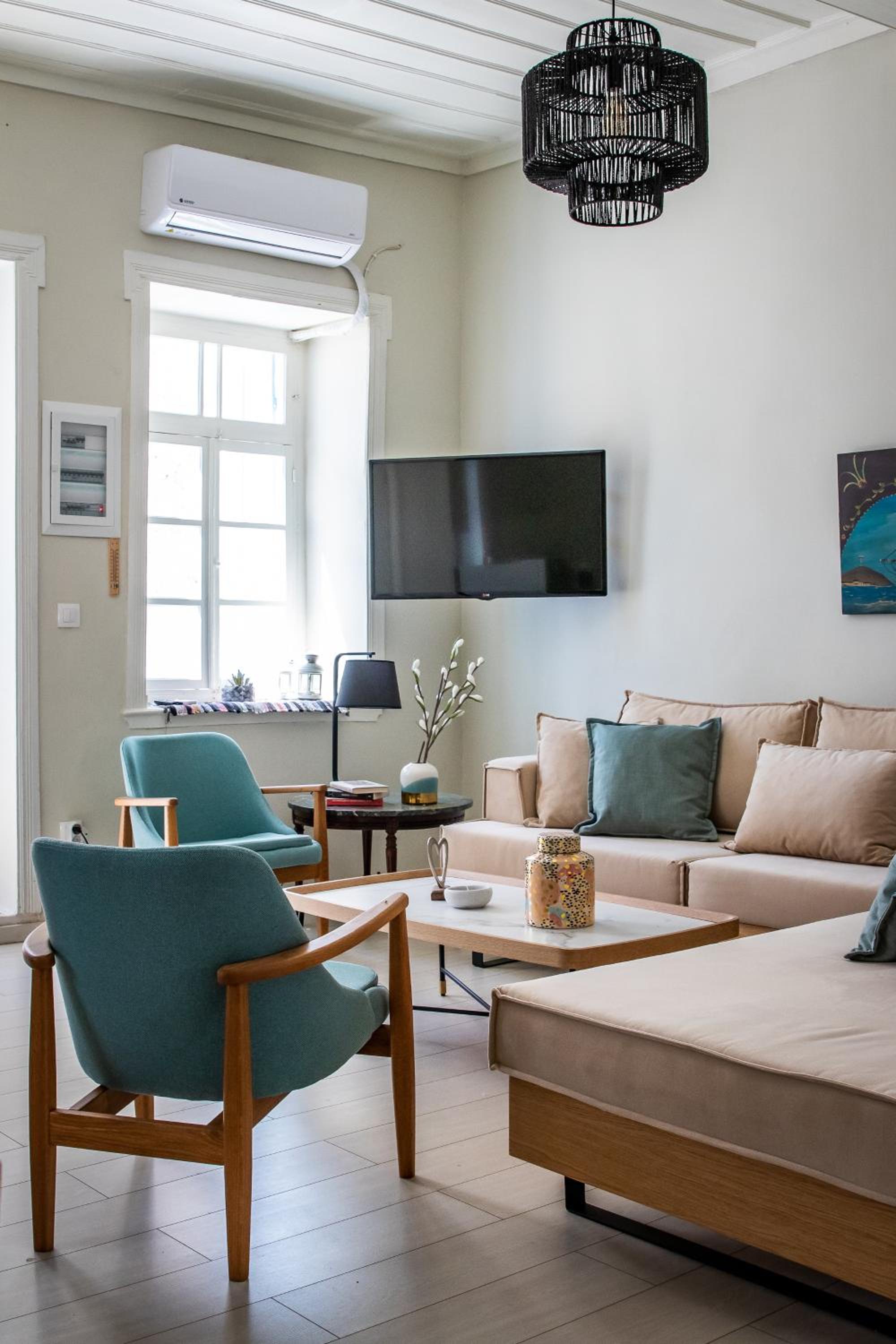 Helios Lovely Apartment