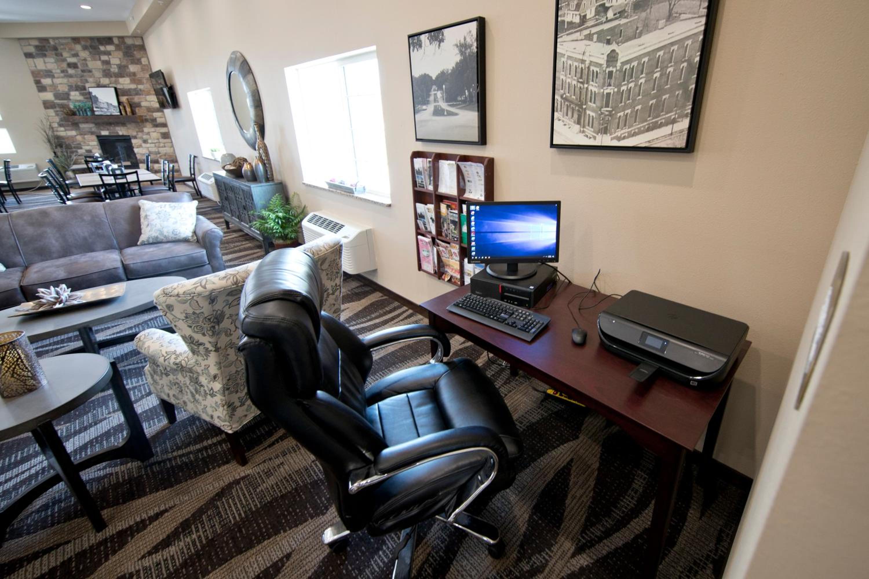 Cobblestone Inn  Suites -Clarinda - Property Image 2