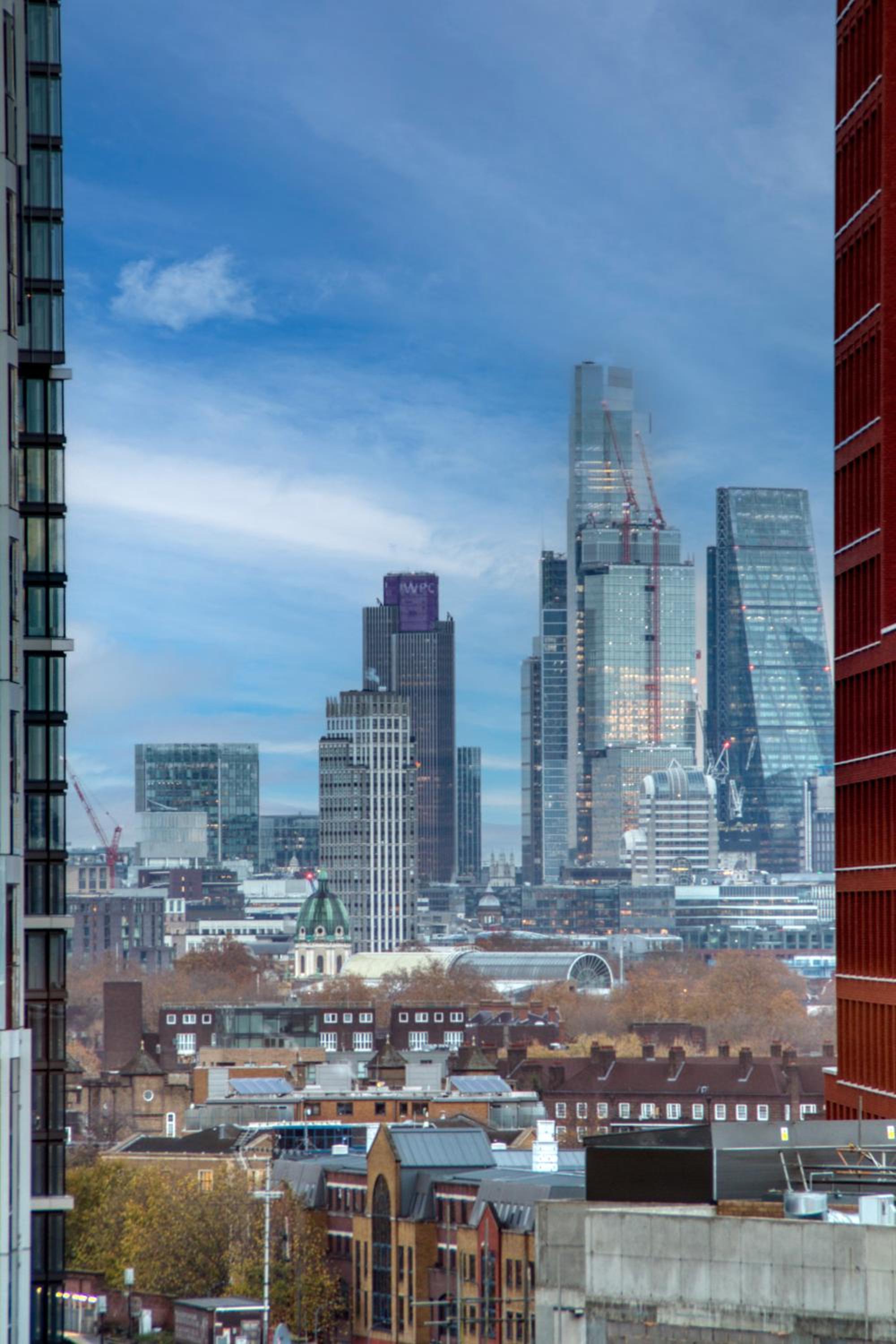 2 Bed 2 Bath Next to Nine Elms Station - Zone 1