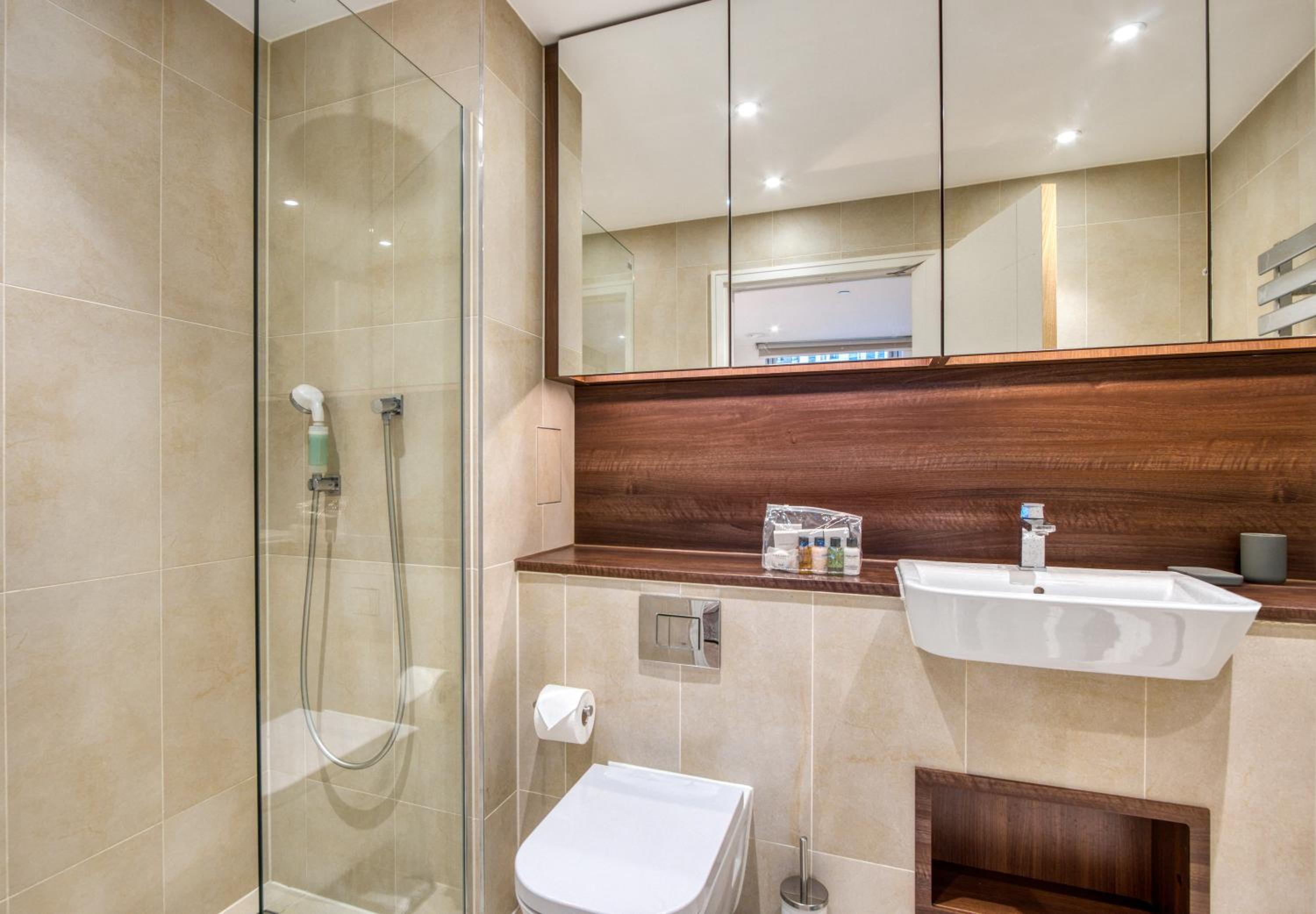 2 Bed 2 Bath Next to Nine Elms Station - Zone 1