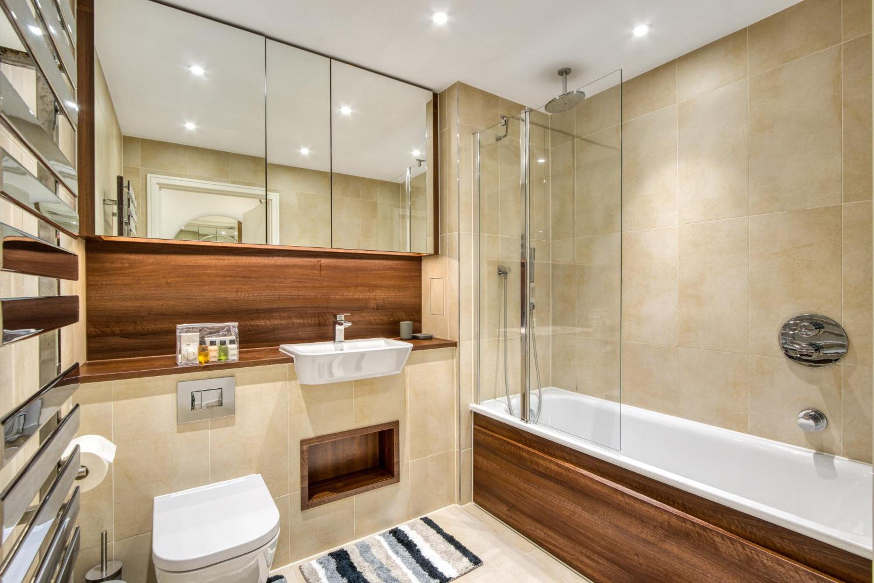 2 Bed 2 Bath Next to Nine Elms Station - Zone 1