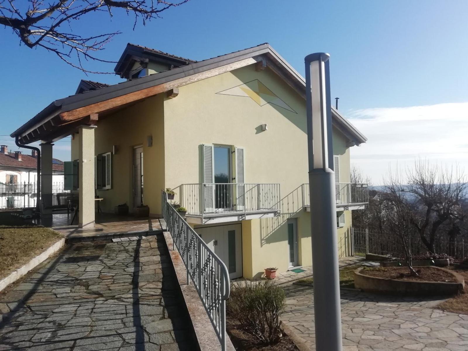 Monferrato Asti-luminosa villa