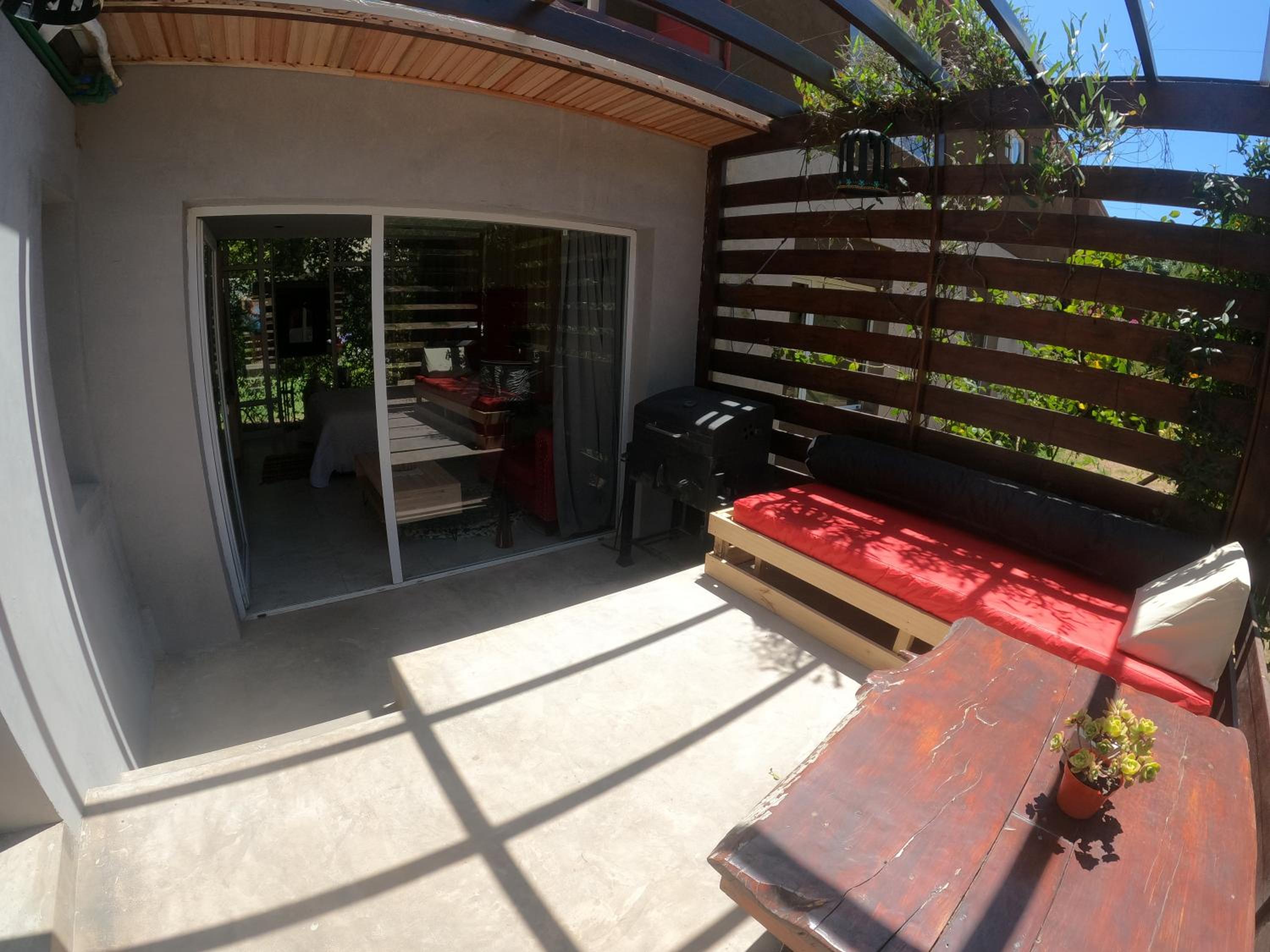 Departamento con parque a metros del mar