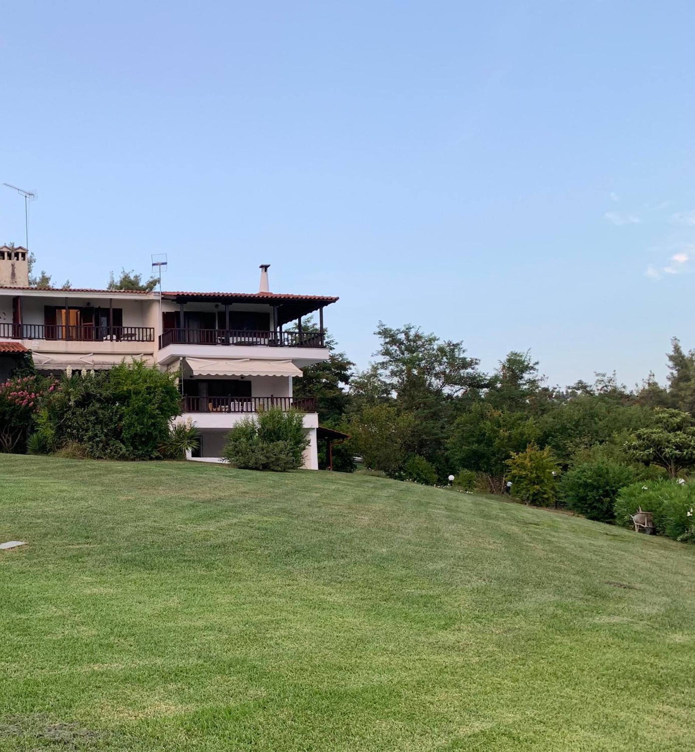 Elegant Villa Eva at Elani Chalkidiki