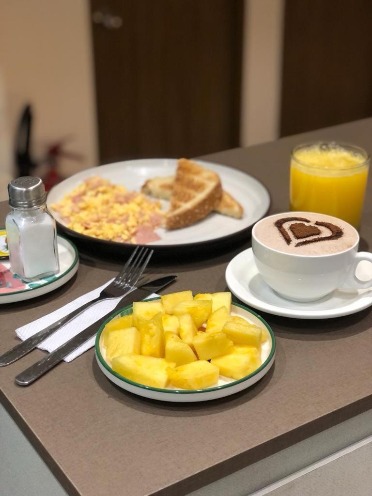 Reset (Hotel-Cafe-Coworking)