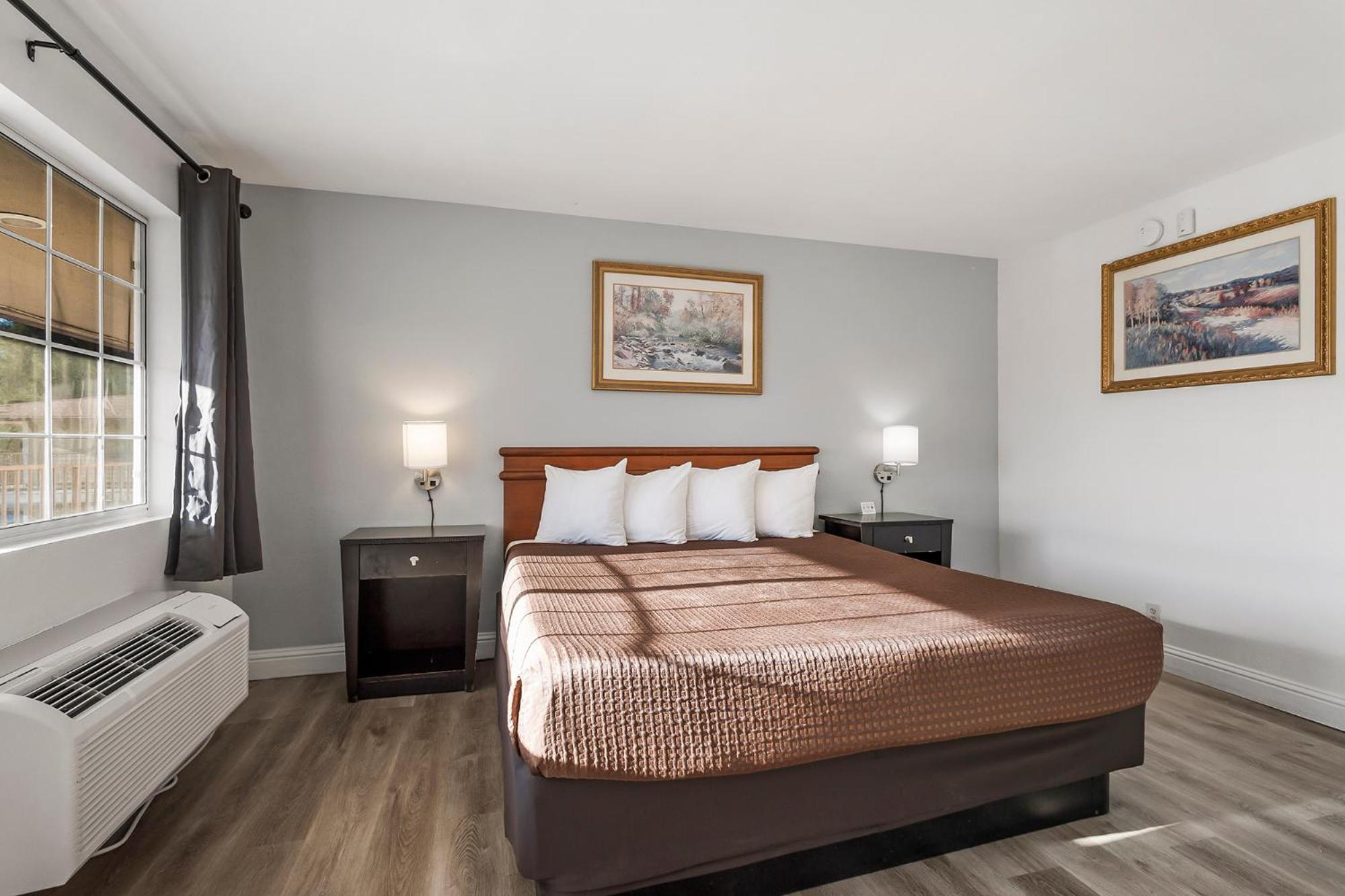 Chico Vacations - Heritage Inn Express Chico - Property Image 74