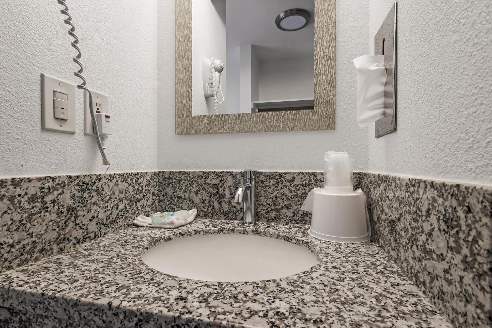 Chico Vacations - Heritage Inn Express Chico - Property Image 73