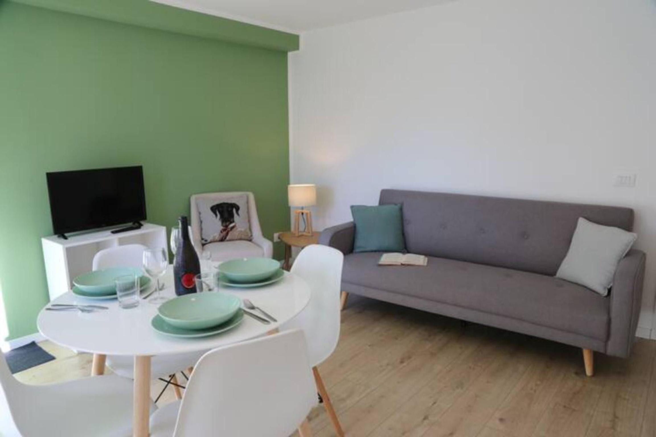 Green House Holiday Apartments