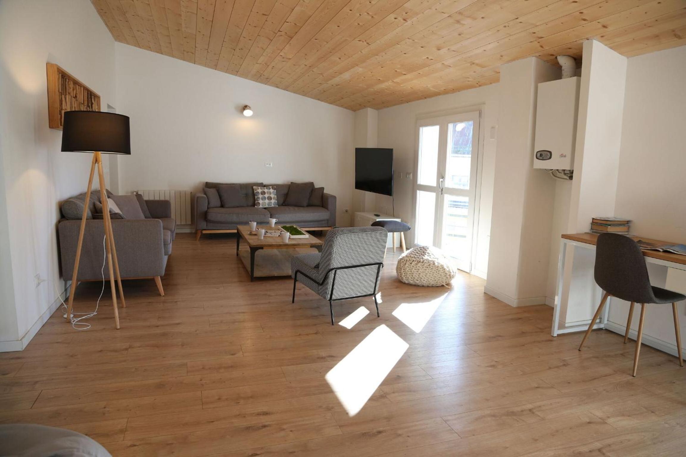 Green House Holiday Apartments