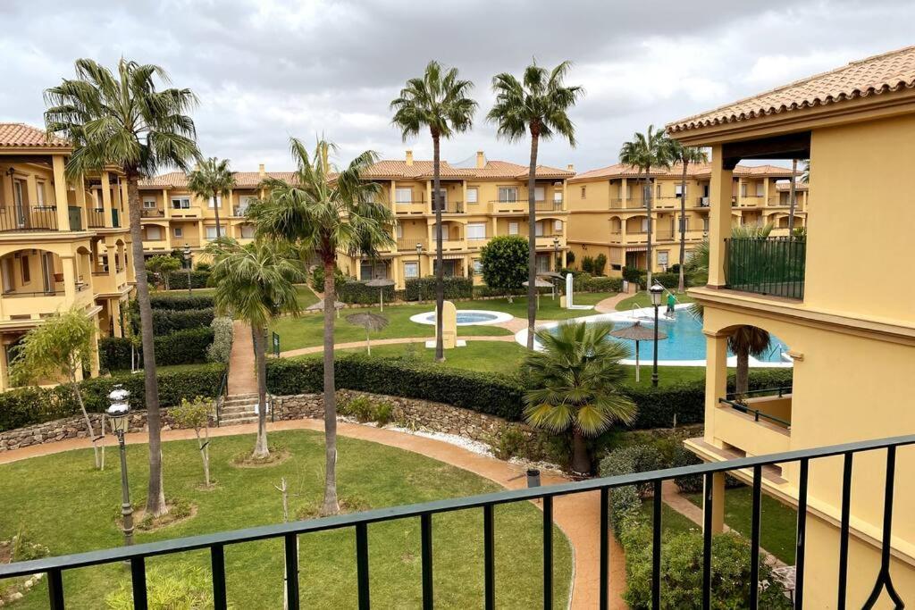 Hotel Apartamento excelente ubicación en Novo Sancti Petri By Chiclana Dreams - Image 1