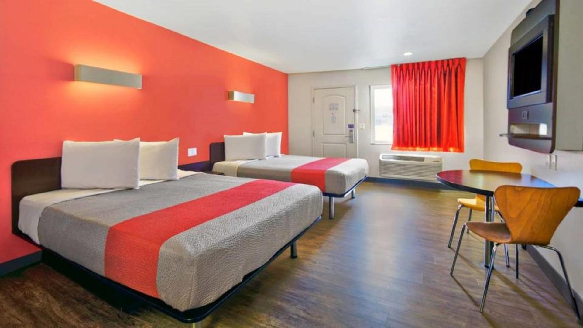 Motel 6 Victorville, photo 22