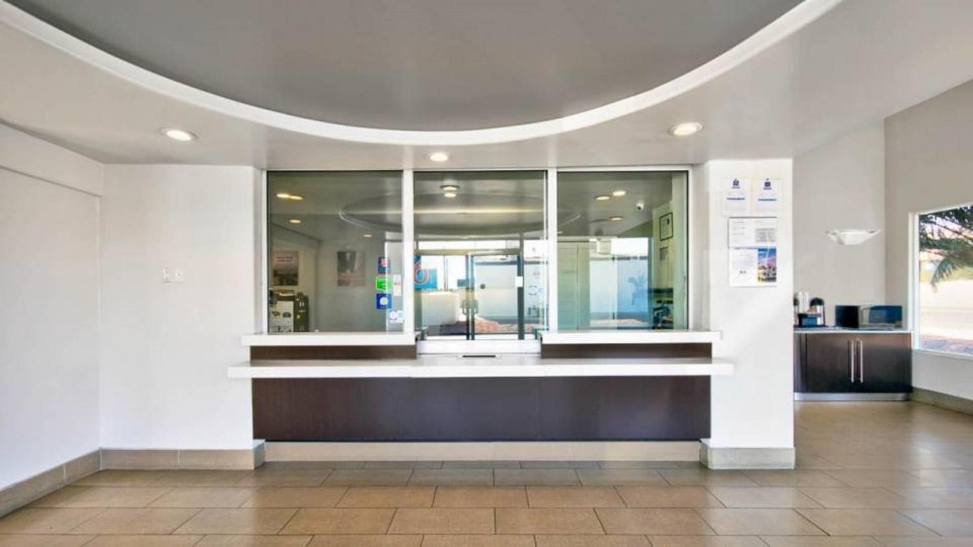 Motel 6 Victorville, photo 20
