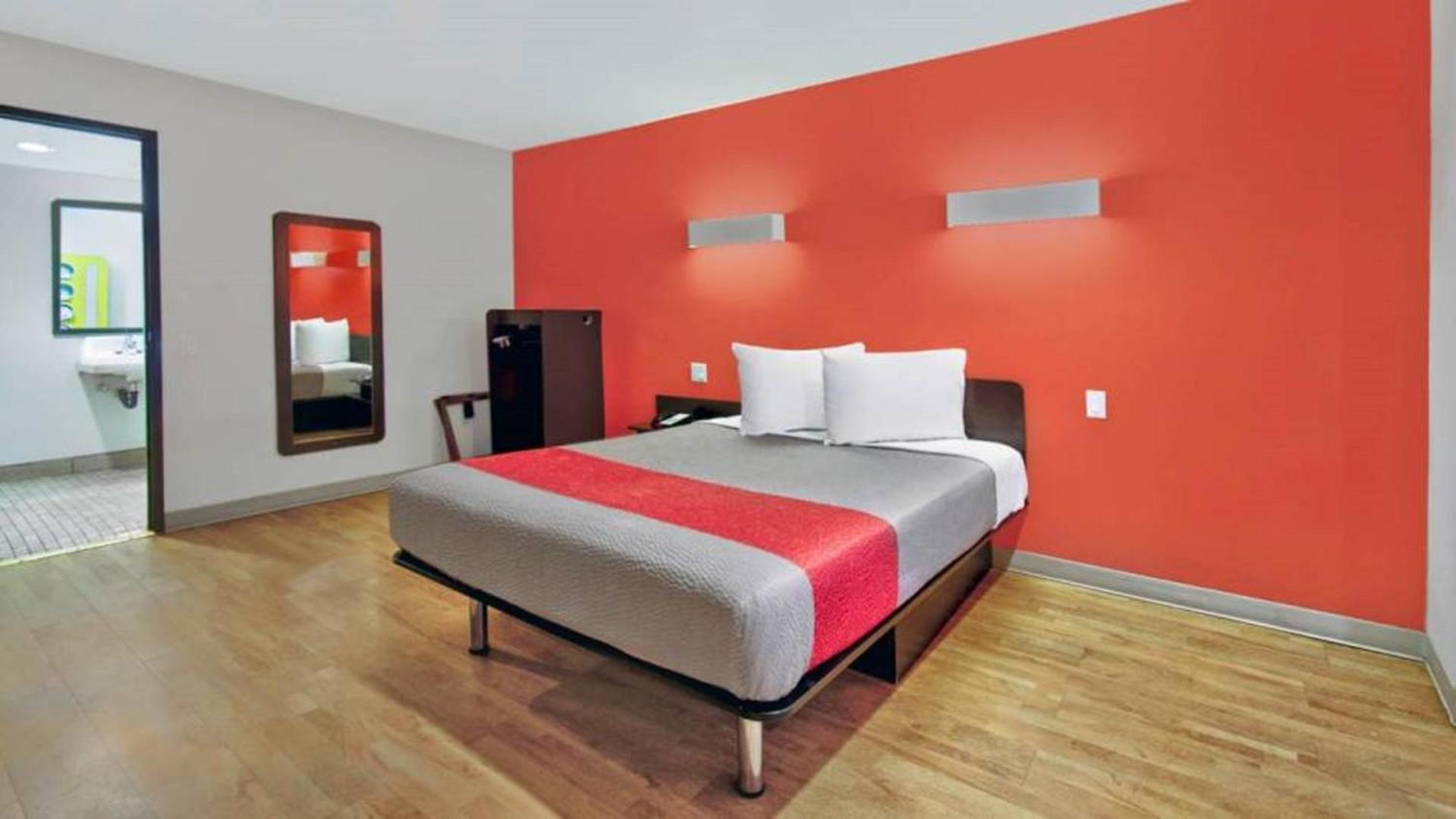 Motel 6 Victorville, photo 19