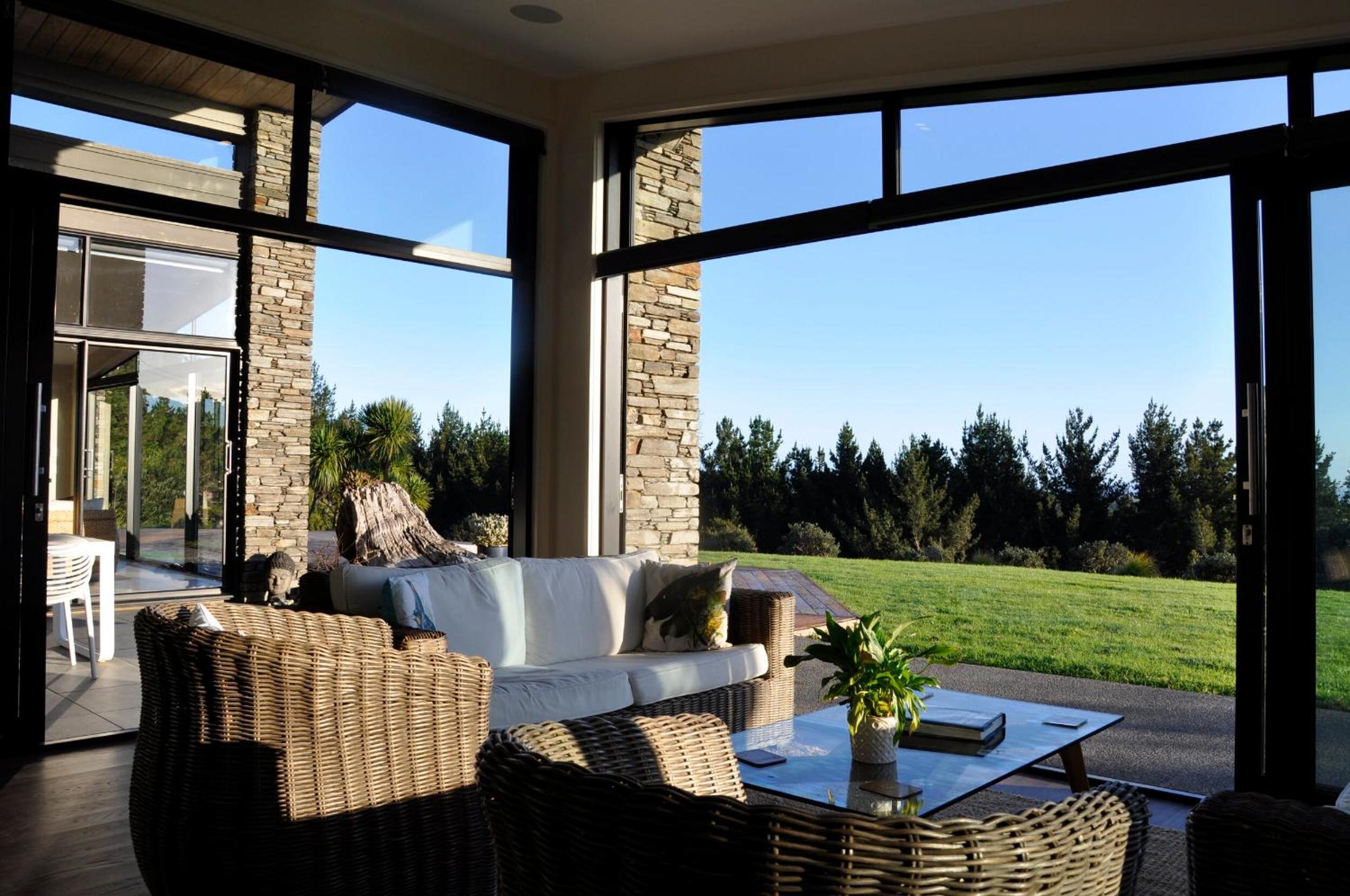 Matapouri & Tutukaka Spectacular Coastal Views- Aroha Luxury Guest Suite view 4