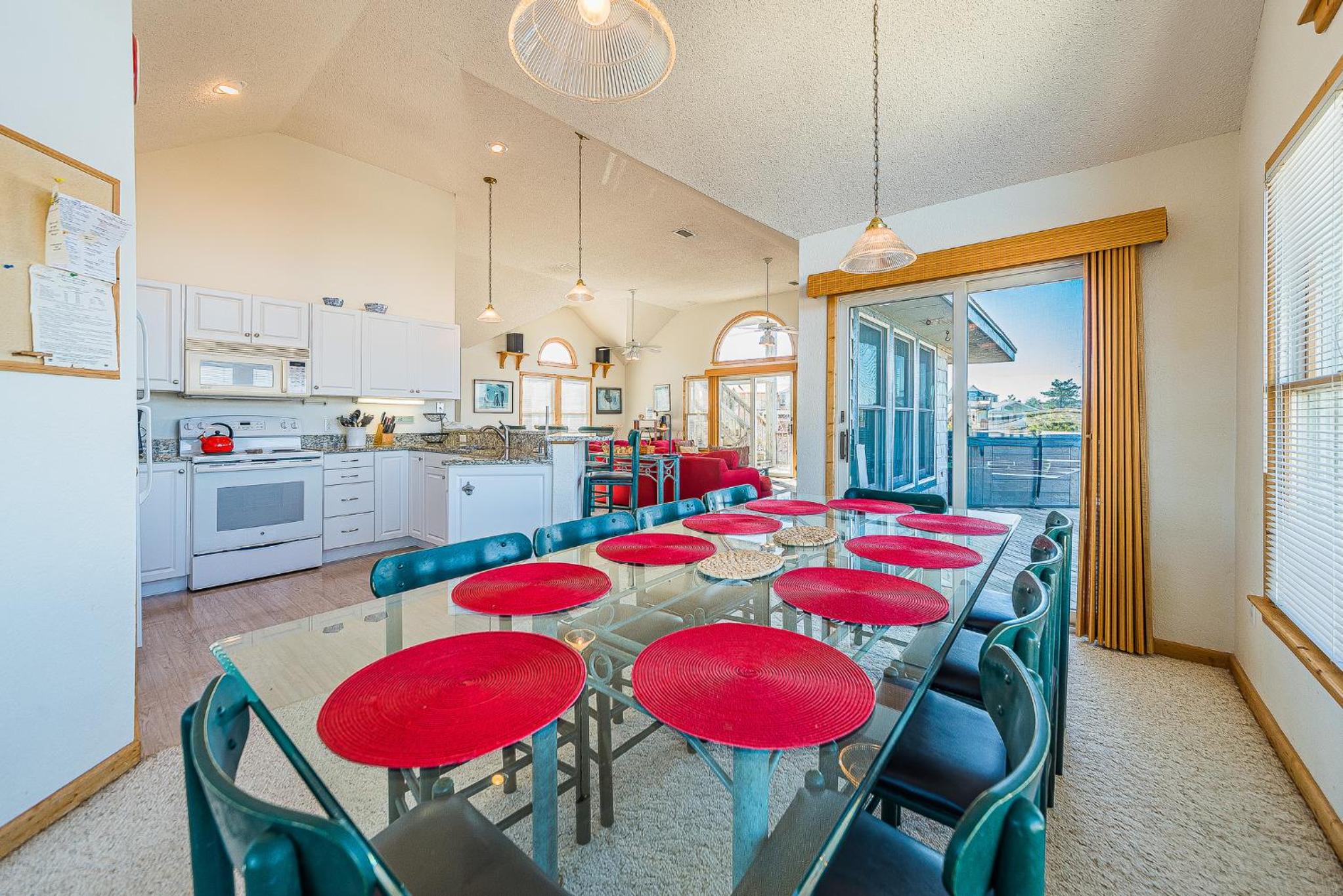 Banana Republic - Duck, Carolina Dunes, 200 Yds to Beach, Pool, Hot Tub, Ocean View
