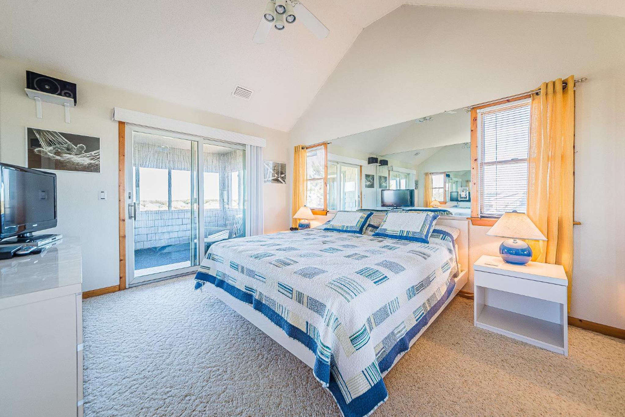 Banana Republic - Duck, Carolina Dunes, 200 Yds to Beach, Pool, Hot Tub, Ocean View