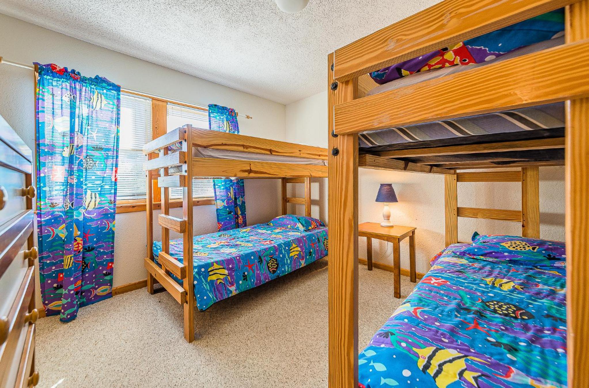 Banana Republic - Duck, Carolina Dunes, 200 Yds to Beach, Pool, Hot Tub, Ocean View