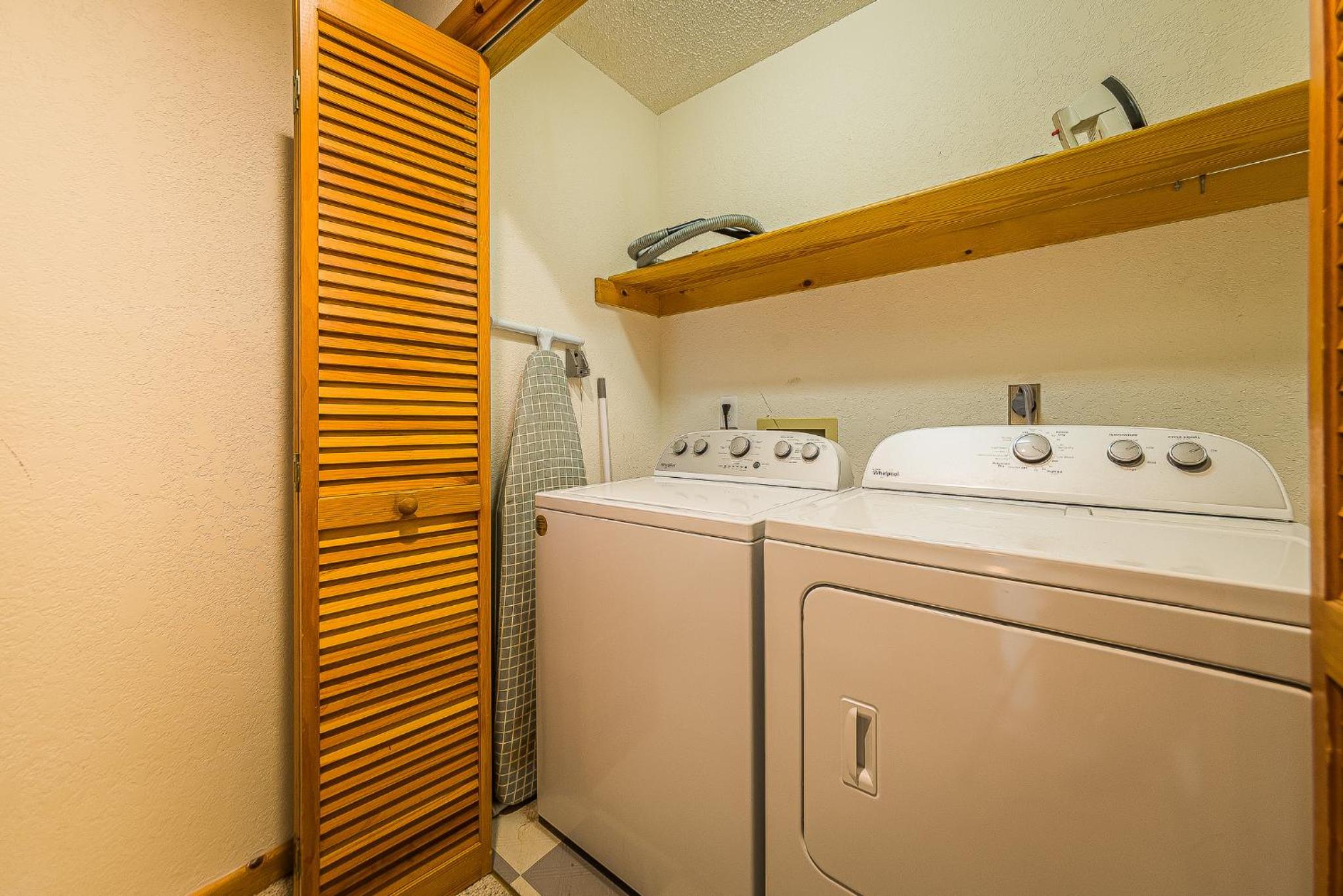 Banana Republic - Duck, Carolina Dunes, 200 Yds to Beach, Pool, Hot Tub, Ocean View