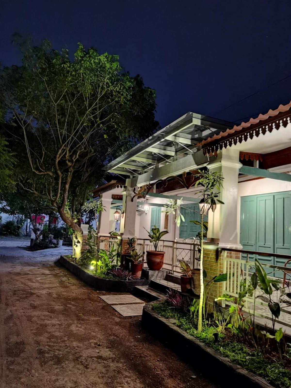 Ndalem Kinasih Homestay Syariah