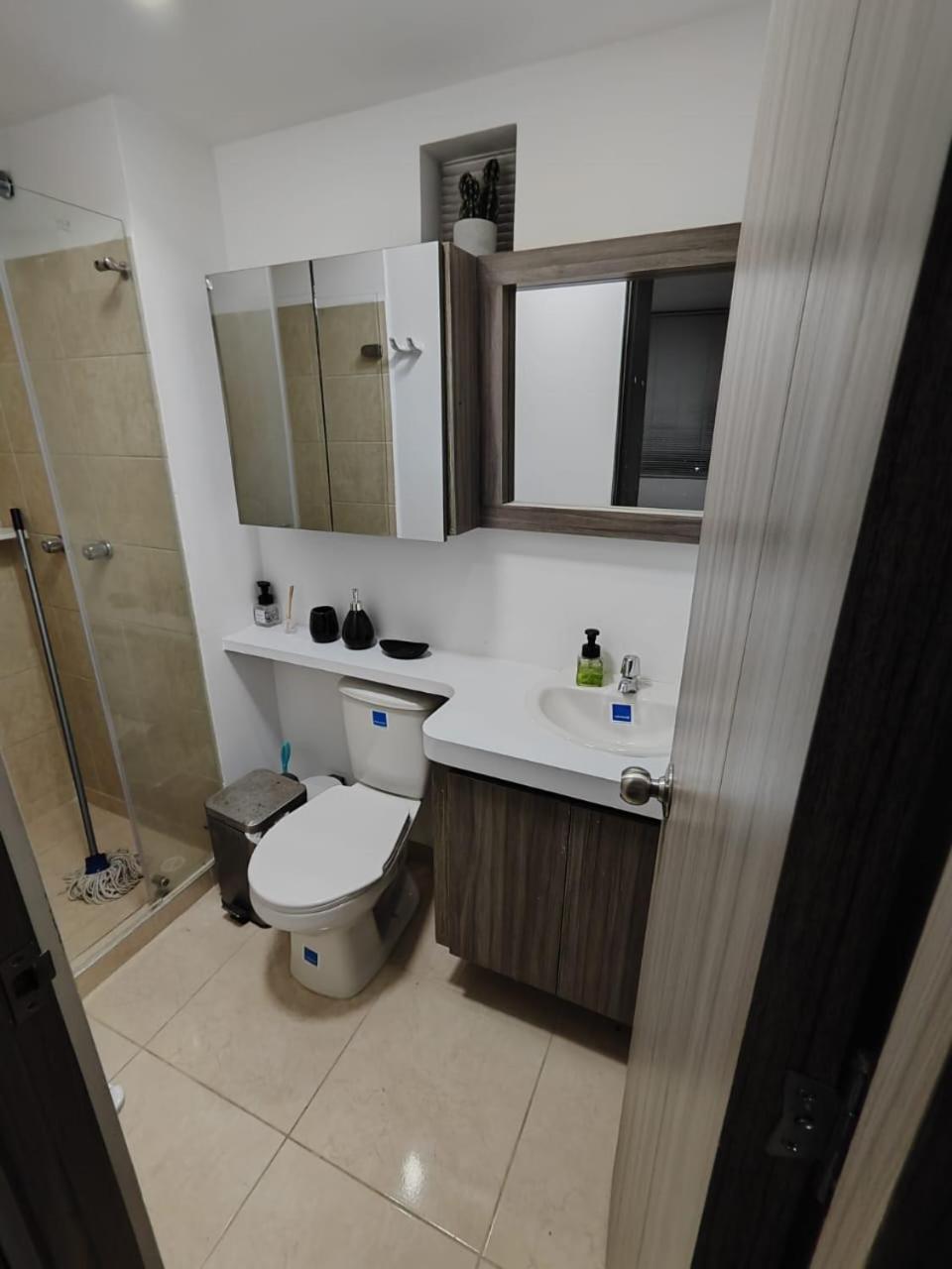 OroNegroApartaHoteles Acogedor Apartaestudio Amoblado Armenia, Quindio