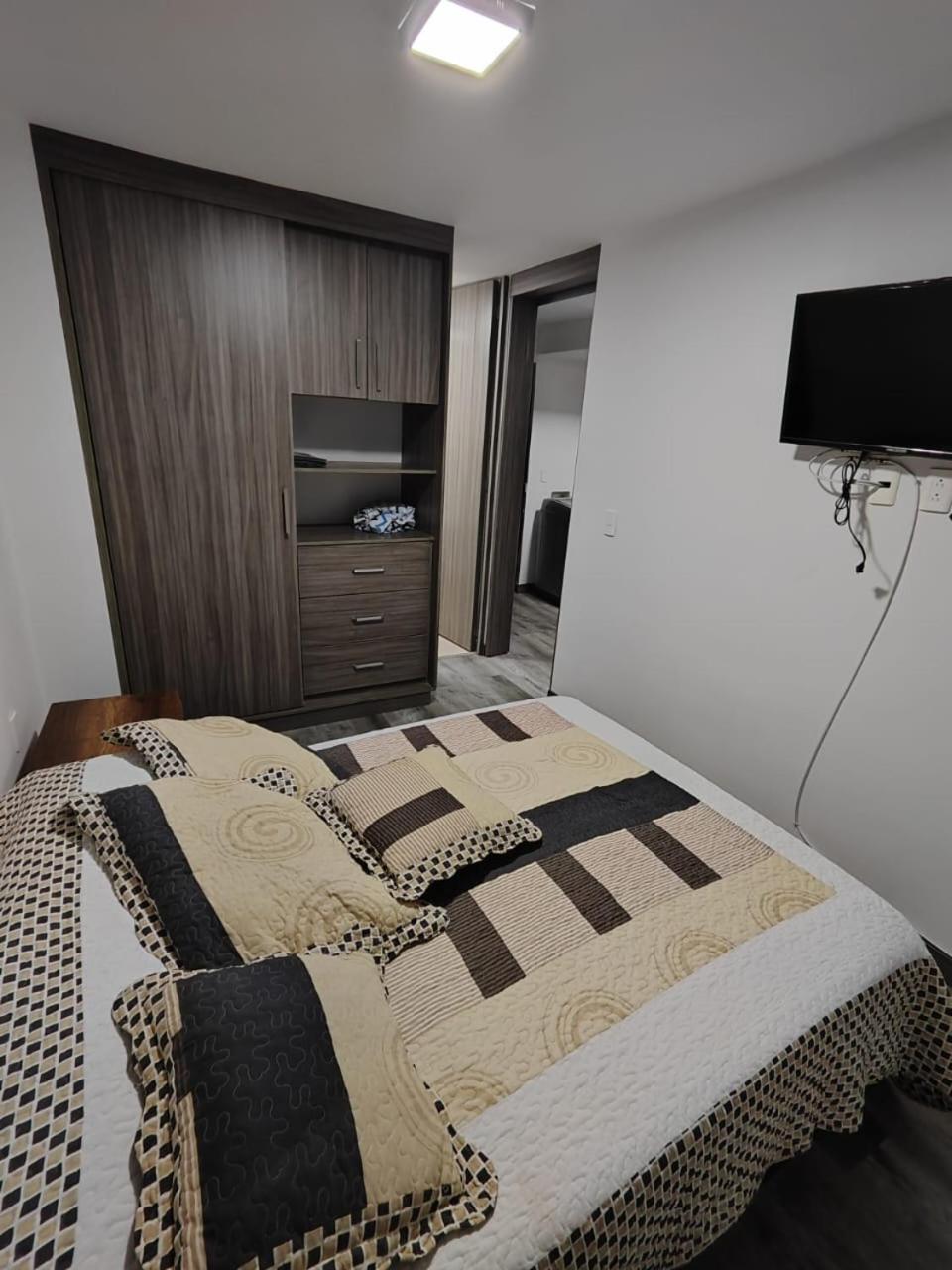 OroNegroApartaHoteles Acogedor Apartaestudio Amoblado Armenia, Quindio