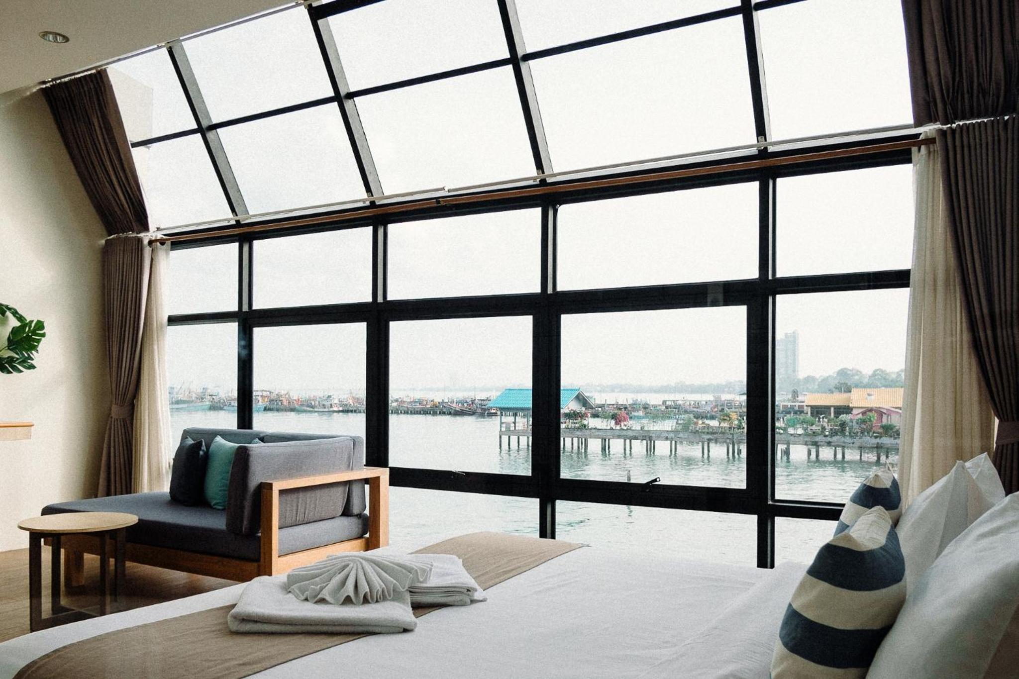 Baan Tah On The Sea