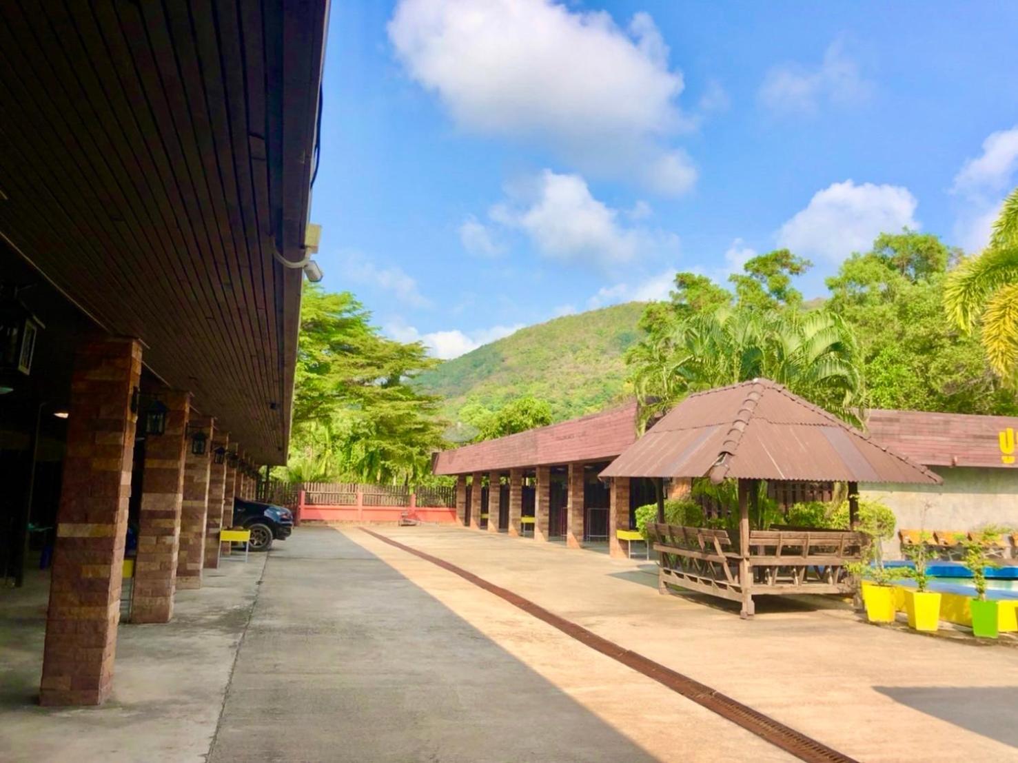 Pooma Resort