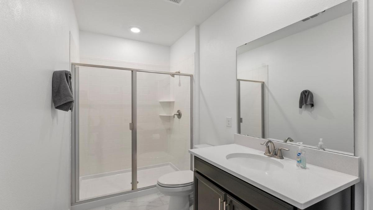 3061 Hafen Lane view 5
